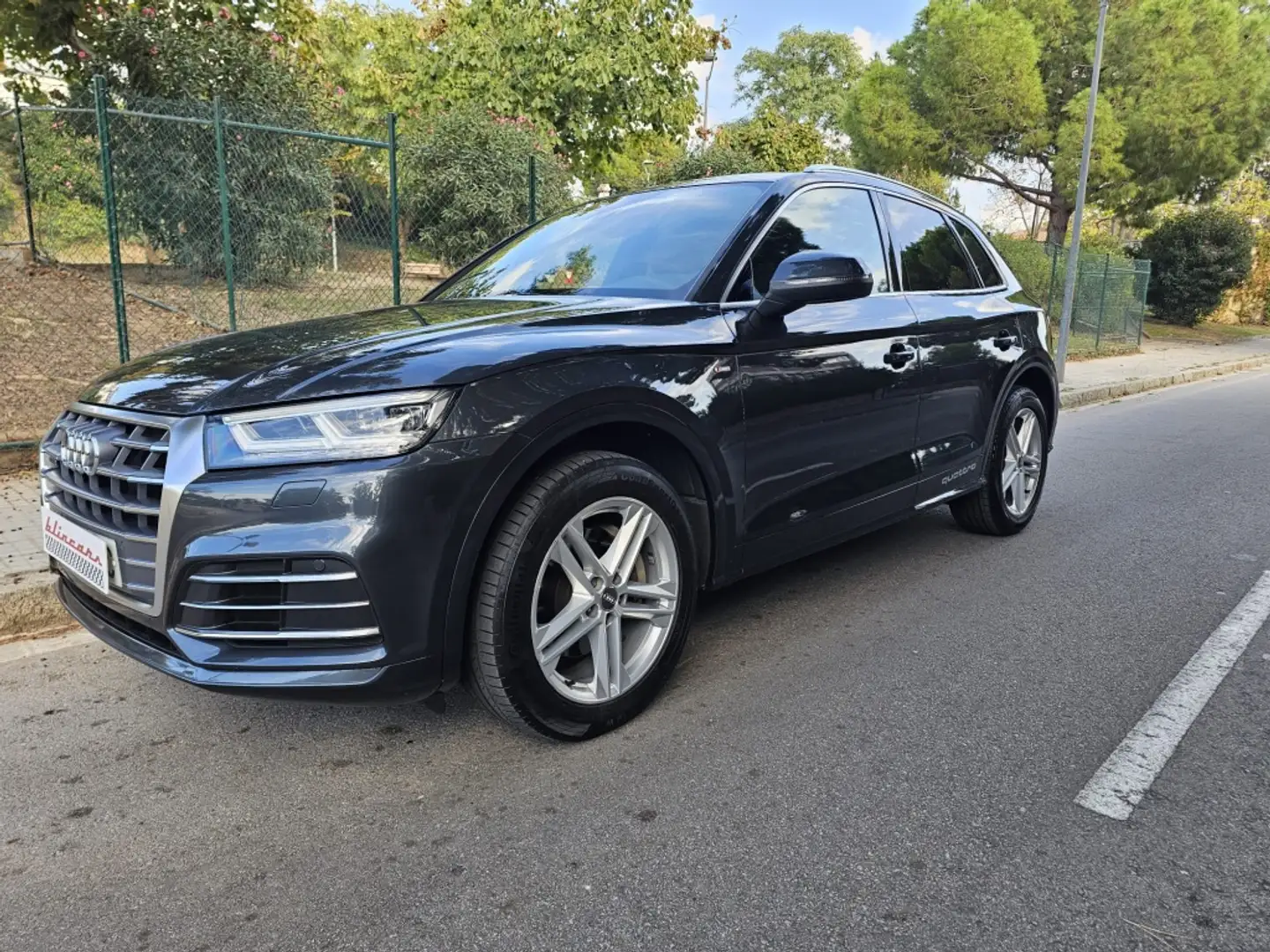 Audi Q5 2.0 TFSI quattro-ultra S tronic Gris - 2