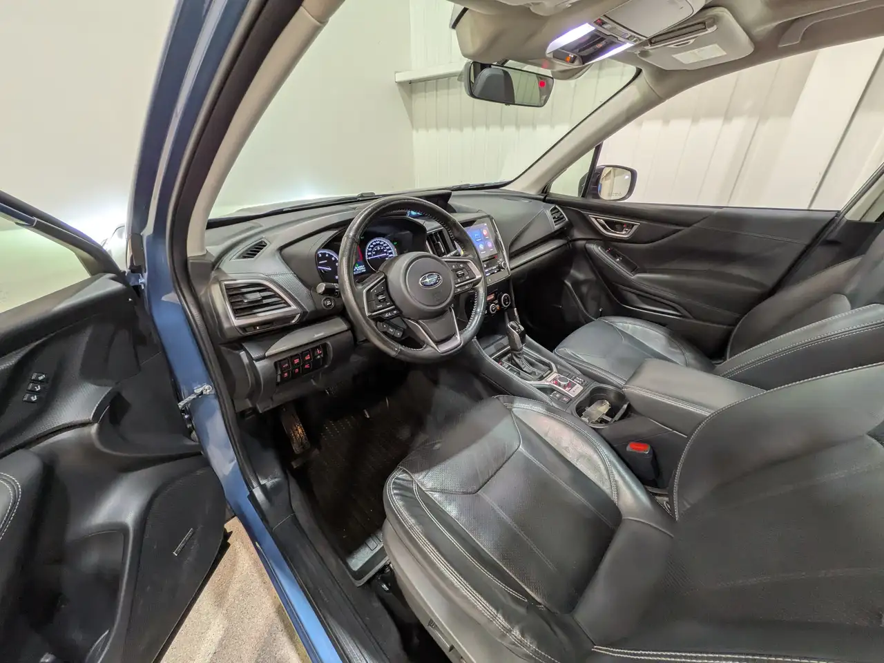 Subaru Forester снимка Subaru Forester