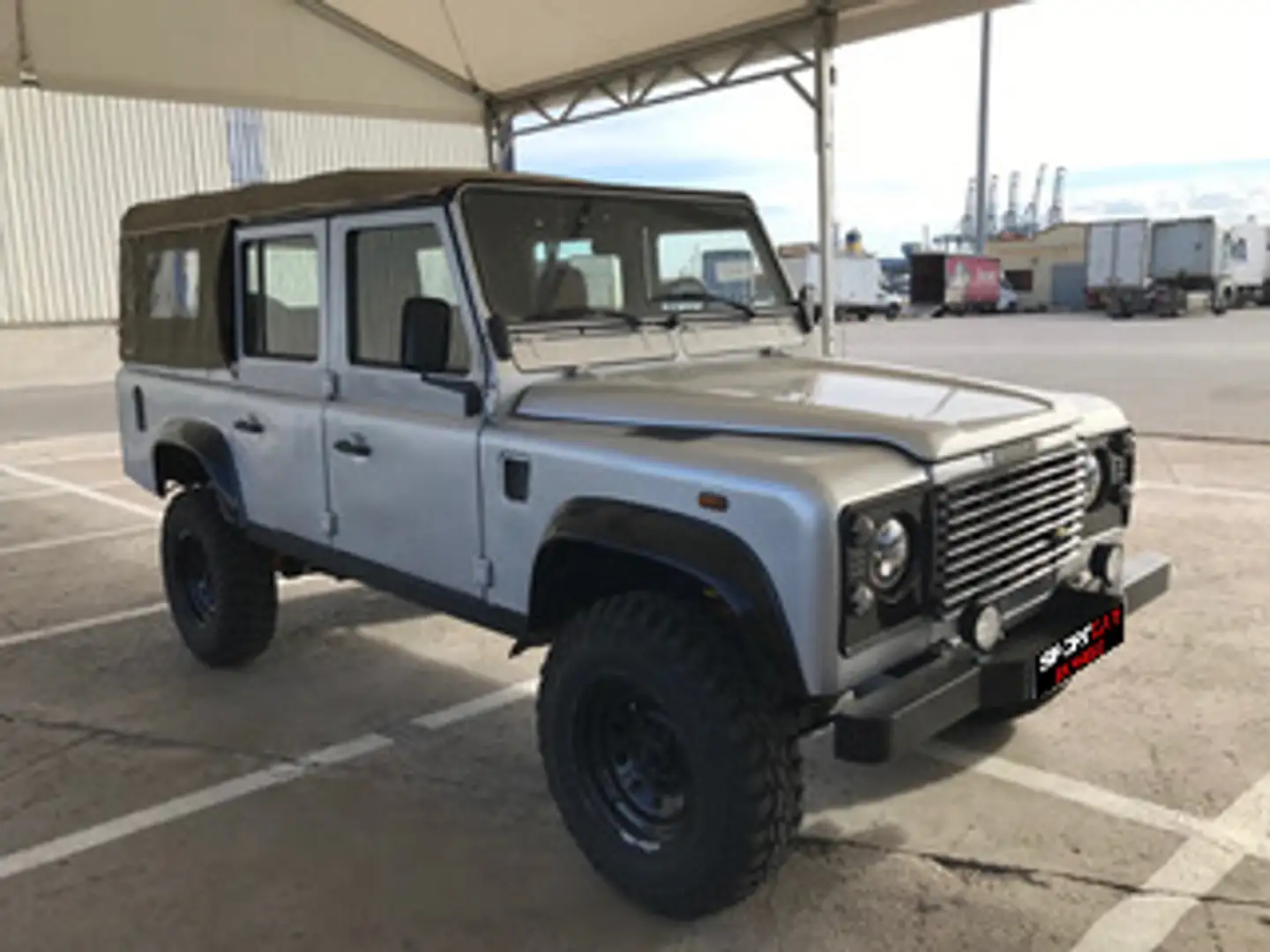 Land Rover Defender 110 2.5Td5 SW E Grigio - 2