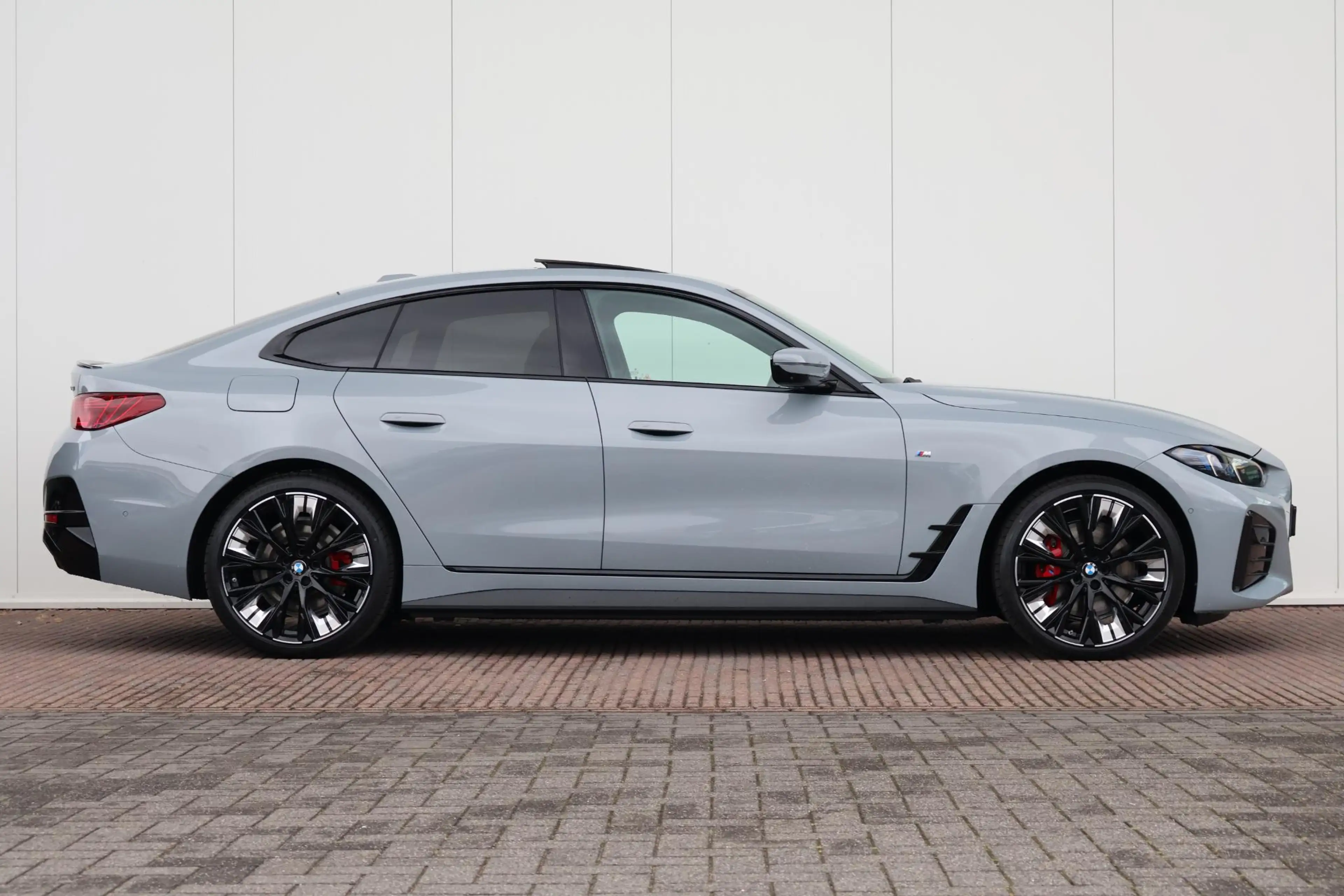 BMW i4 eDrive40 M Sport Edition 84 kWh | Sport Pakket Pro — photo 5