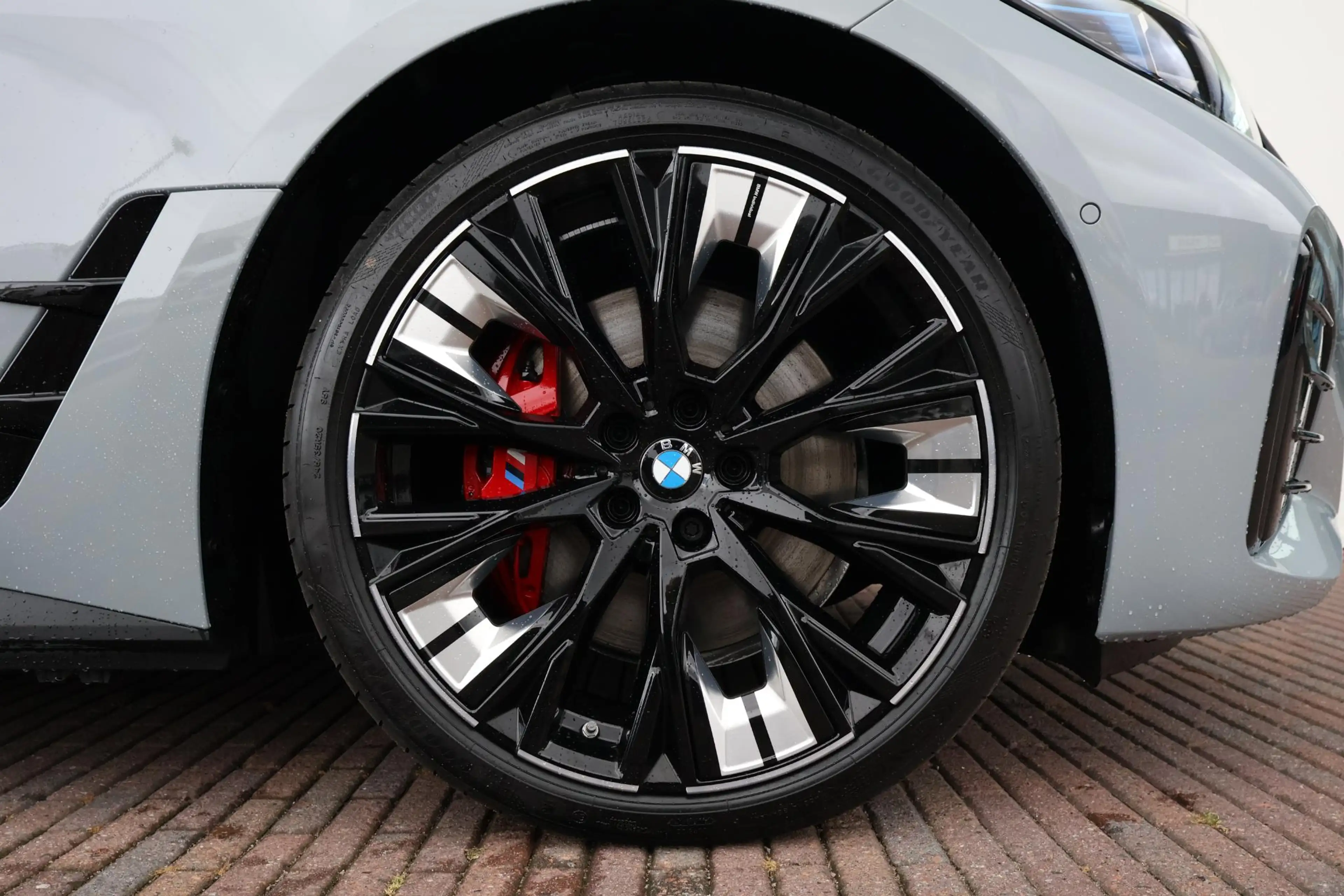 BMW i4 eDrive40 M Sport Edition 84 kWh | Sport Pakket Pro — photo 6