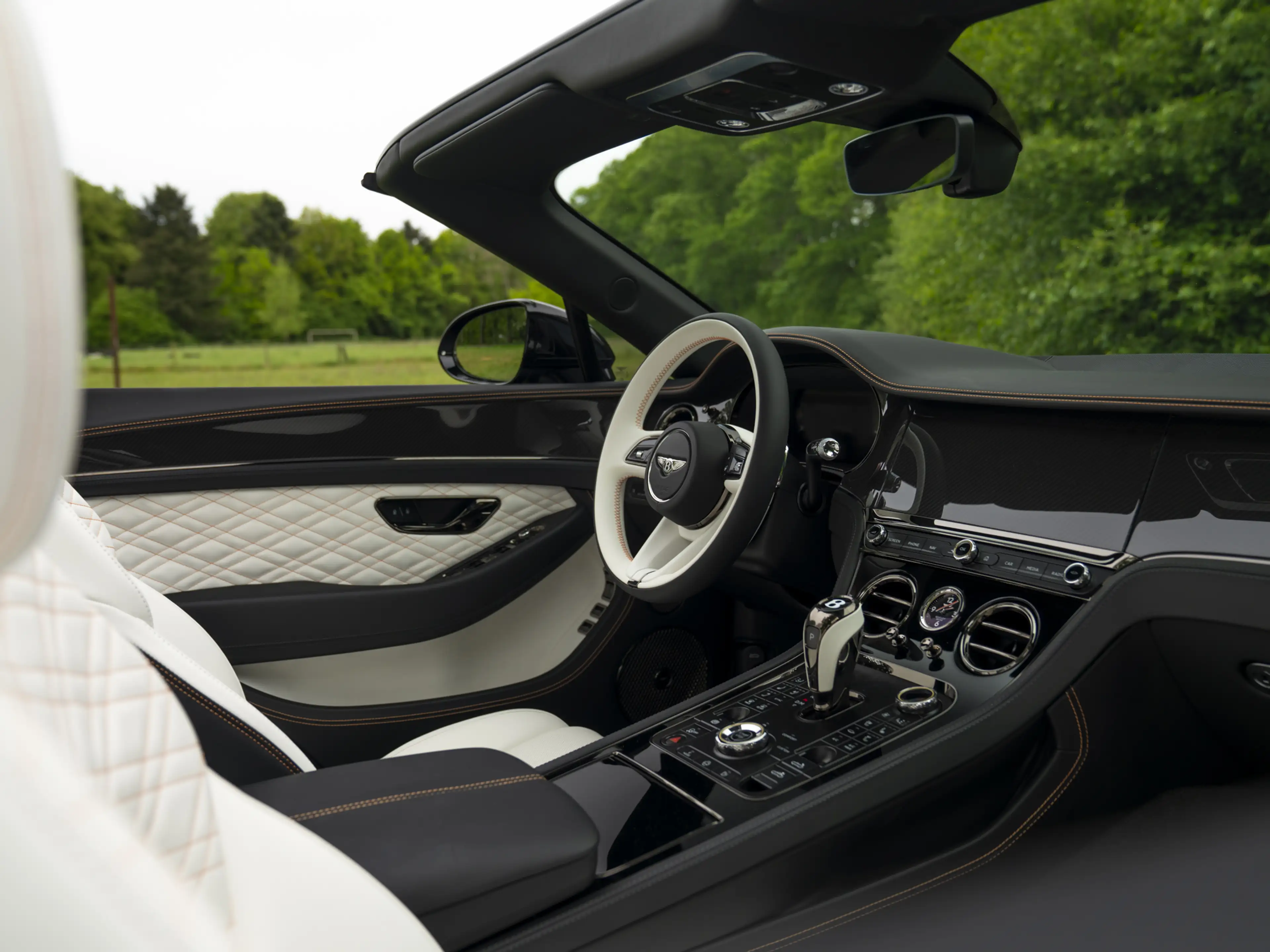 Bentley Continental GTC 4.0 V8 Hybrid | Naim | Mulliner | Touring Spec. | — photo 9