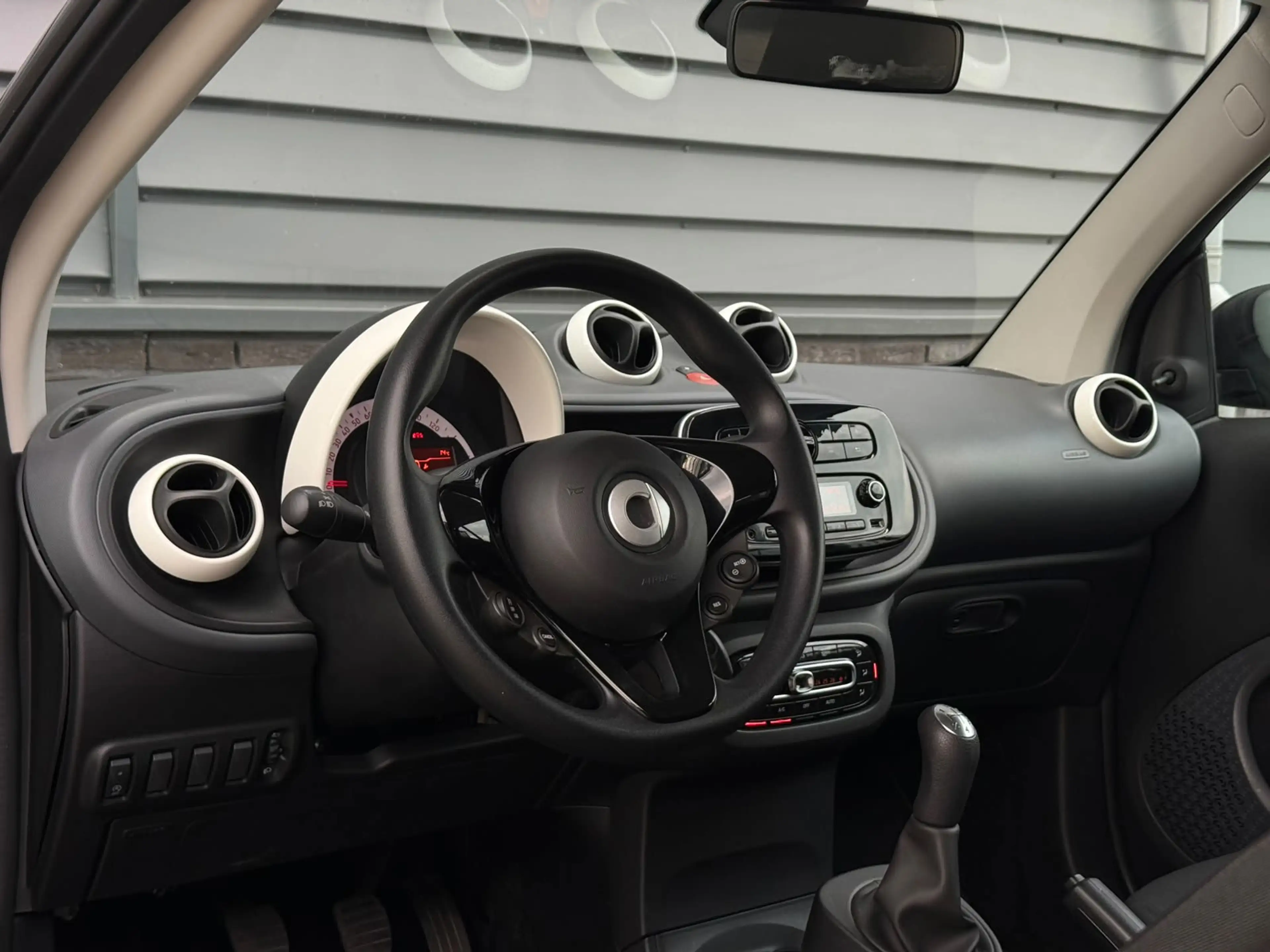 smart forTwo 1.0 Base Cruise Airco Bluetooth — photo 7