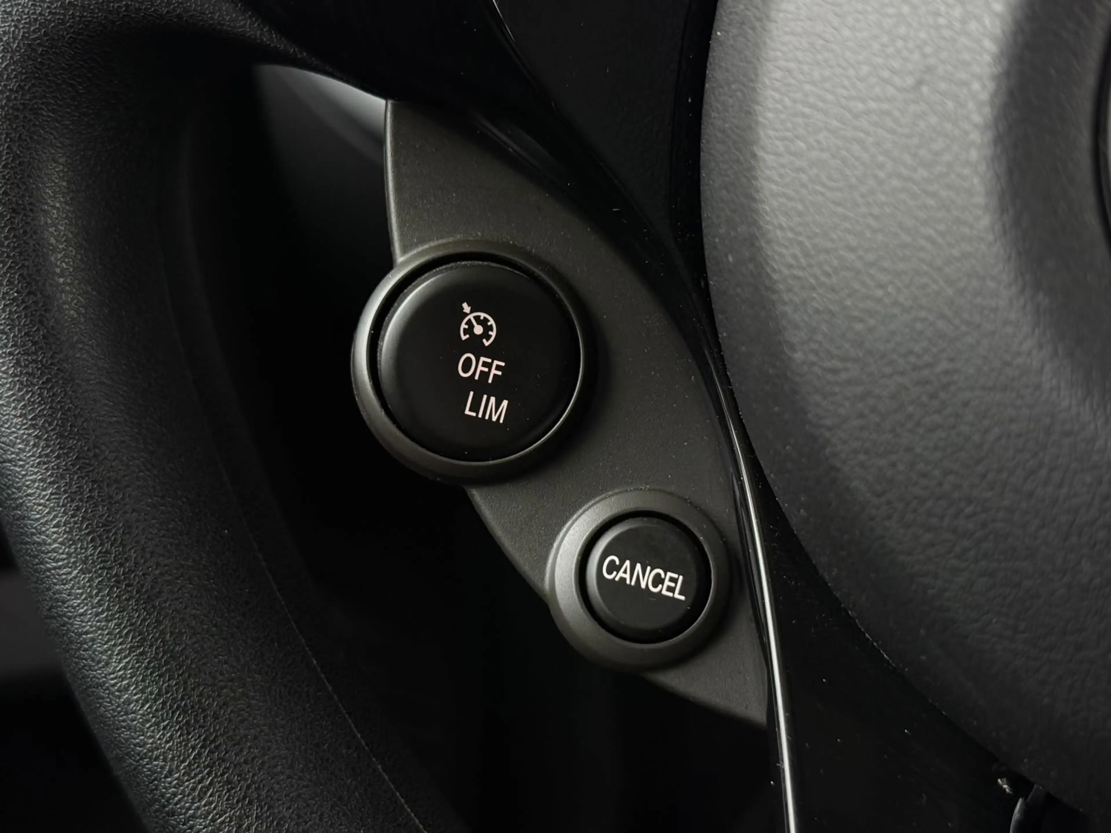 smart forTwo 1.0 Base Cruise Airco Bluetooth — photo 15