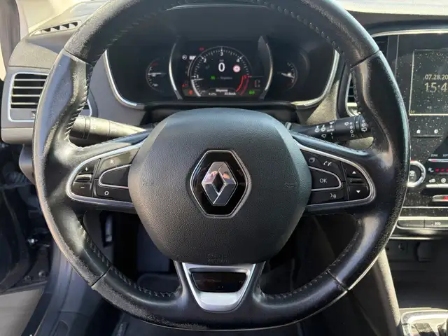Renault Megane view 13