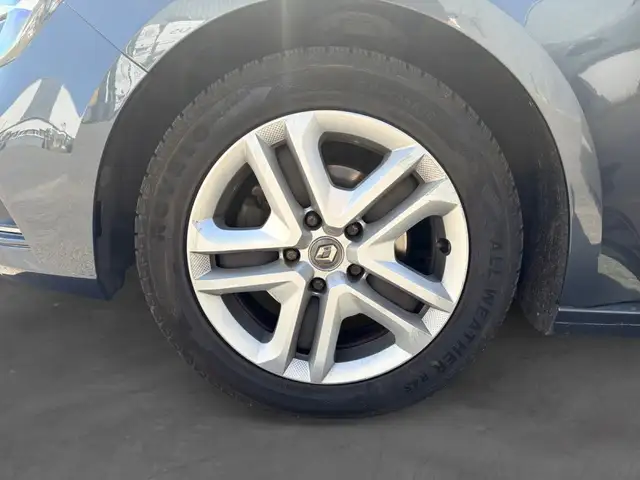 Renault Megane view 15