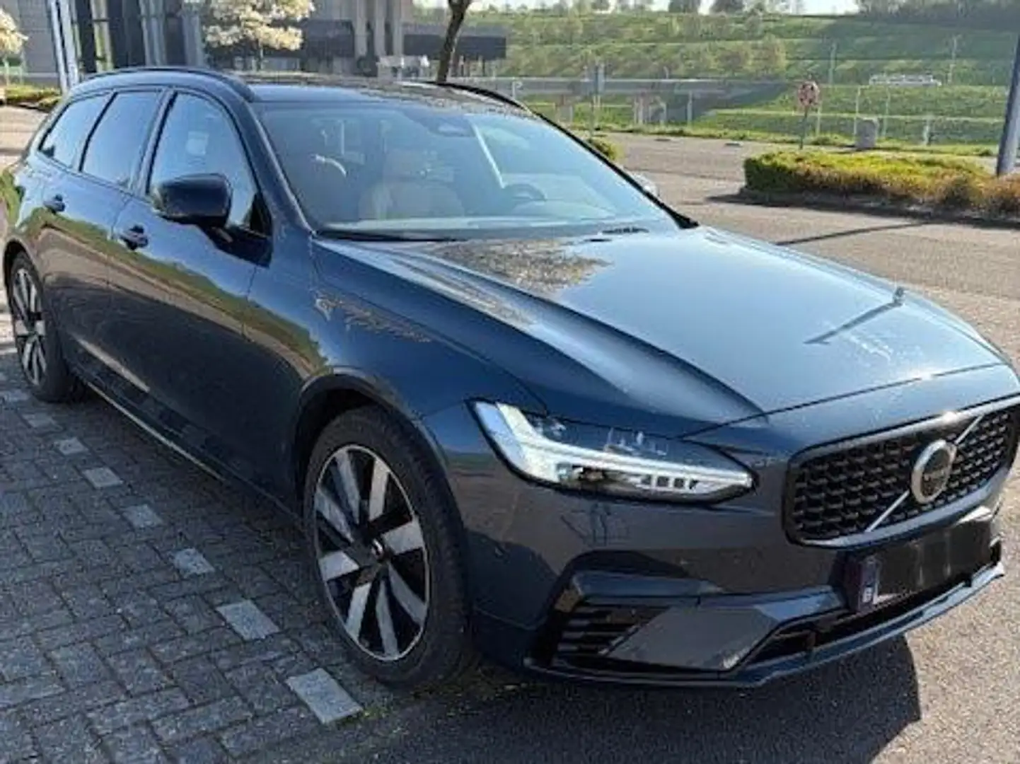 Volvo V90 V90 2.0 T6 AWD PHEV Ultimate Dark Bleu - 2