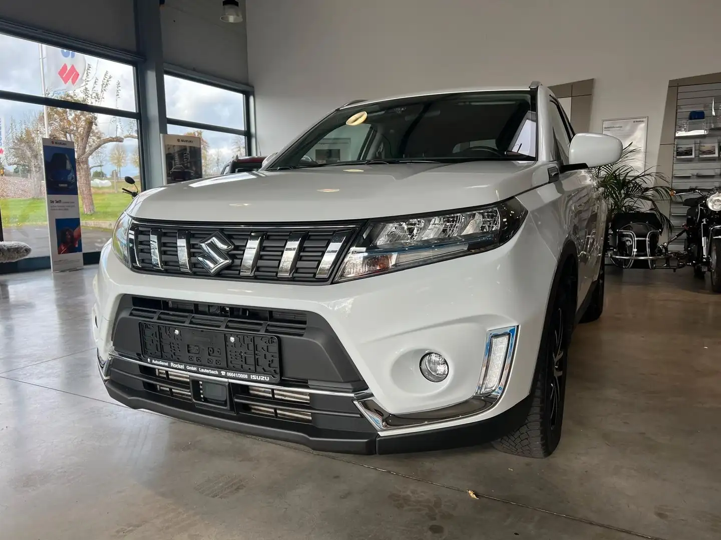 Suzuki Vitara 1.4 BOOSTERJET Hybrid Comfort Allgrip Weiß - 1