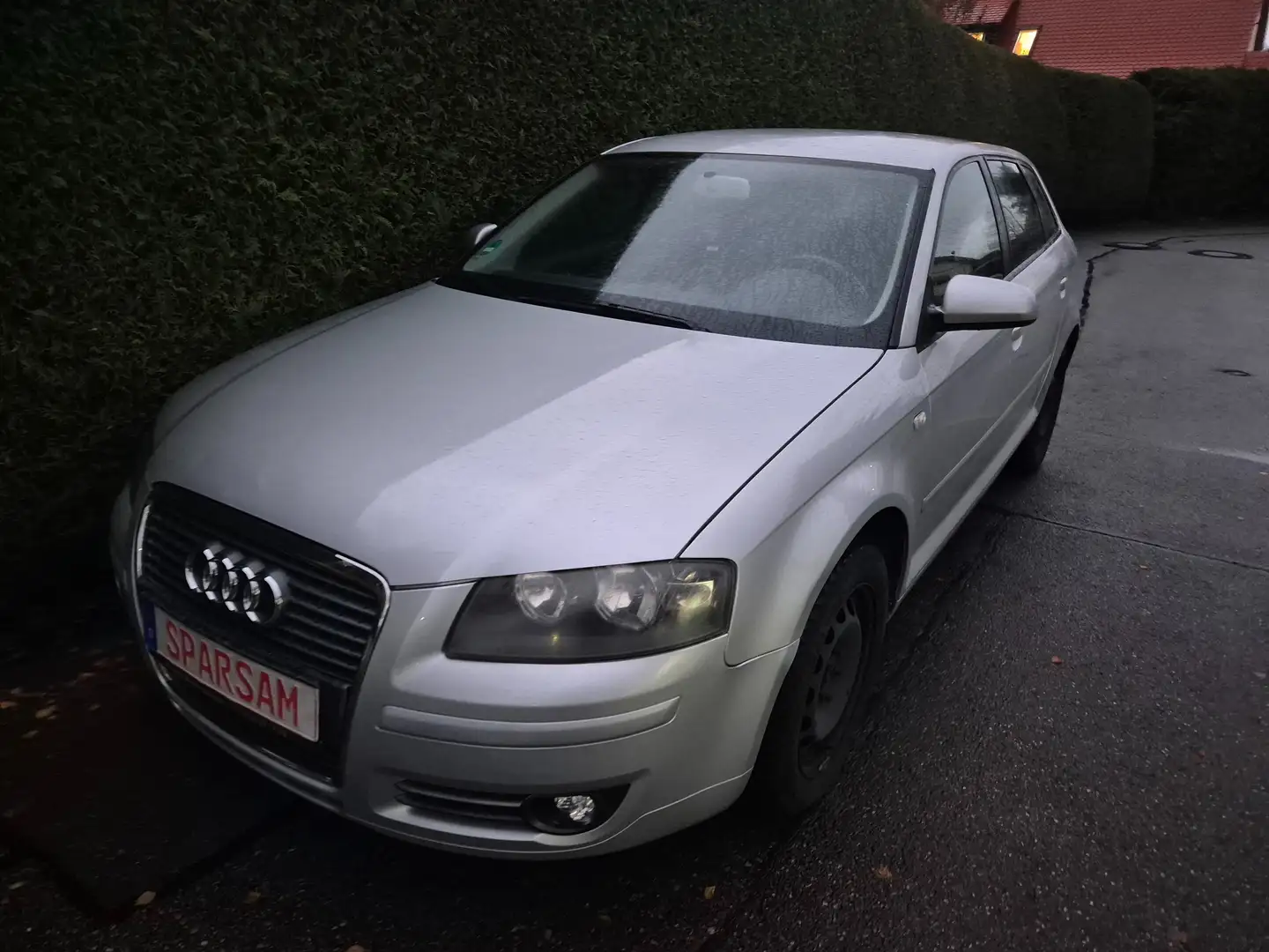 Audi A3 A3 Sportback 1.6 FSI  * TÜV/INSPEKTION NEU * Silber - 1