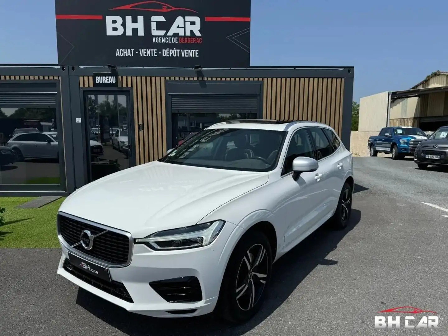 Volvo XC60 2.0 d4 190ch r-design awd geartronic 8 carplay toi - 1