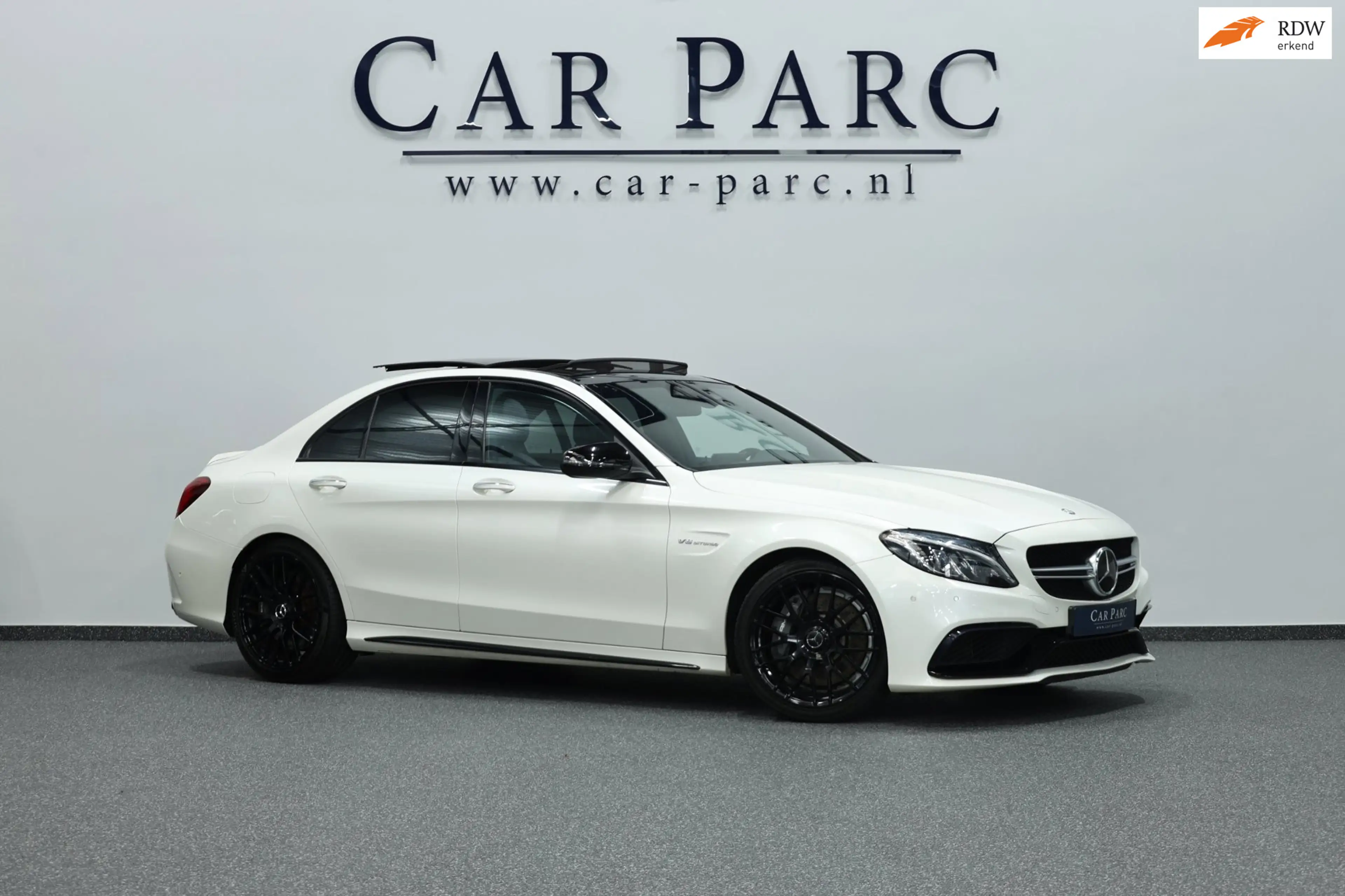 Mercedes-Benz C 63 AMG LED/SFEER/PANO/LEDER+S.VERWARMING+MEMORY/19" LMV/C