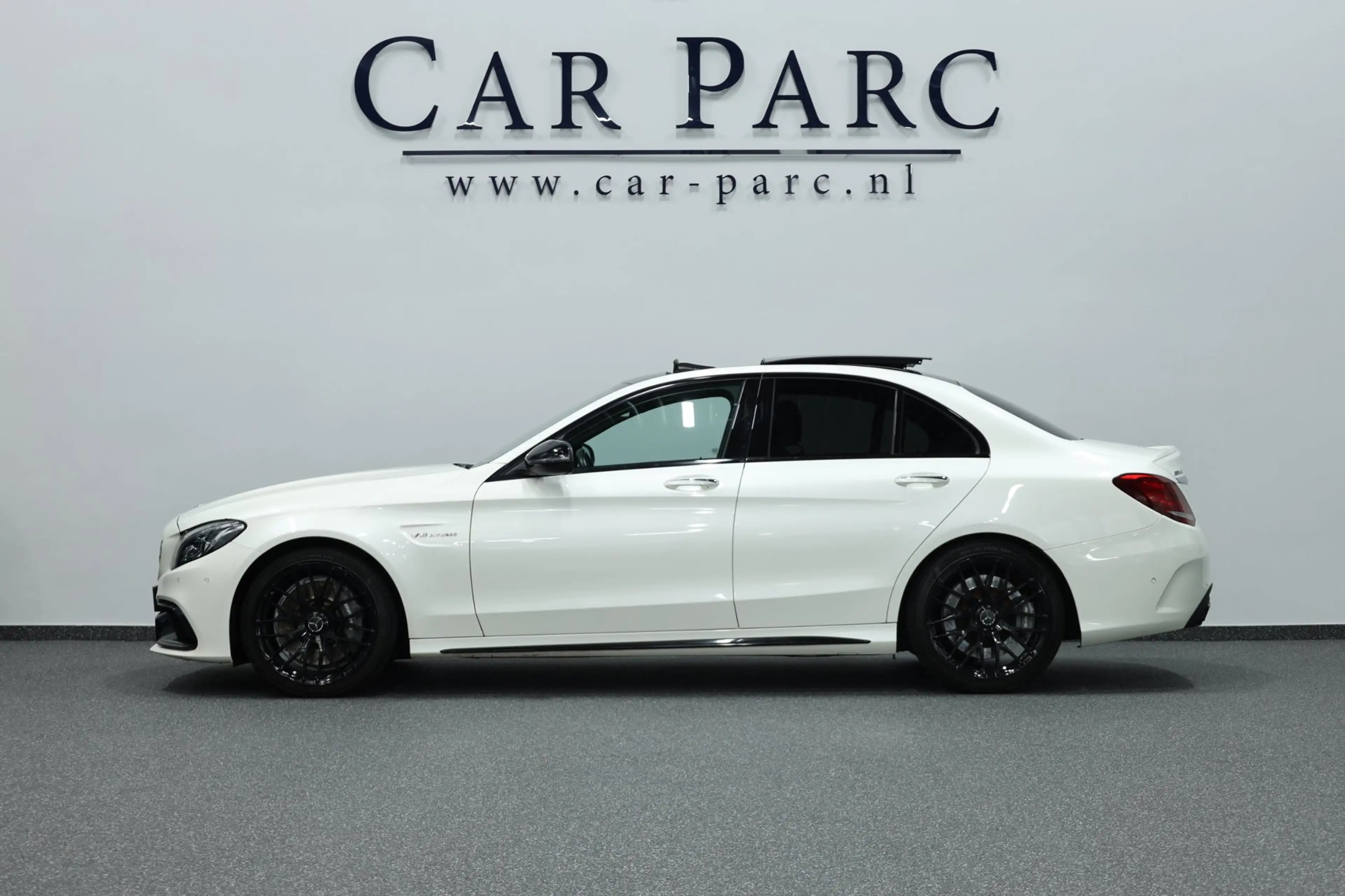 Mercedes-Benz C 63 AMG LED/SFEER/PANO/LEDER+S.VERWARMING+MEMORY/19" LMV/C — photo 9