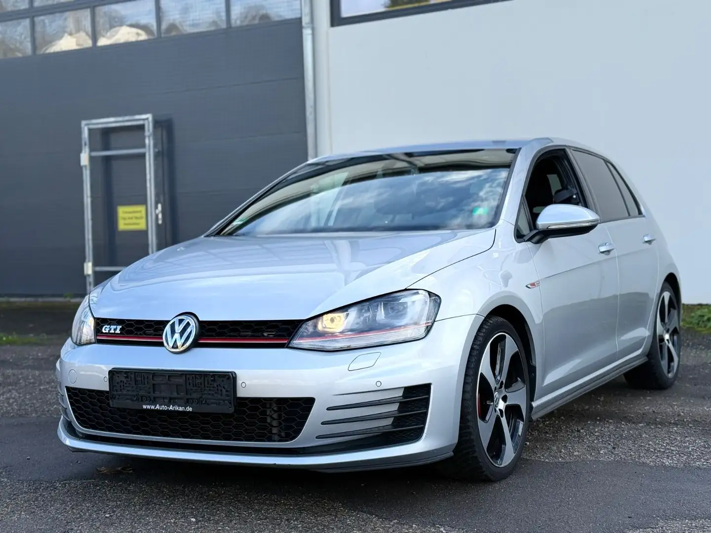 Volkswagen Golf 7 GTI Behindertengerecht Silber - 2