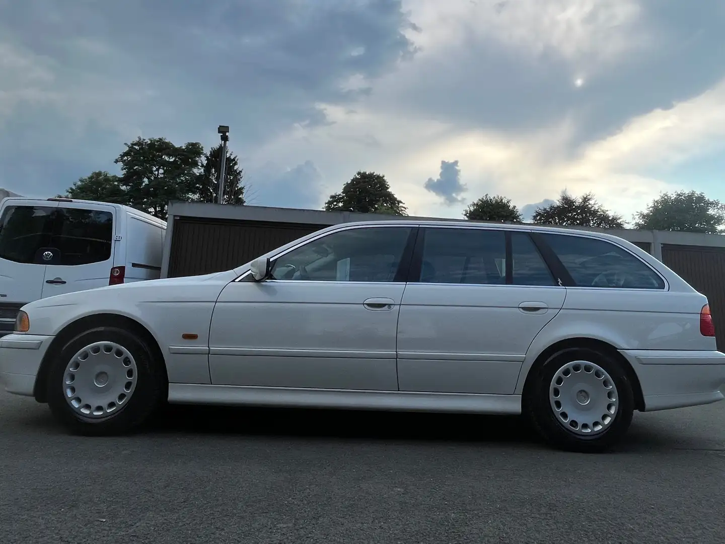 BMW 525 525d Touring ANHÄNGERKUPPLUNG SCHECKHEFT TÜV Alb - 2