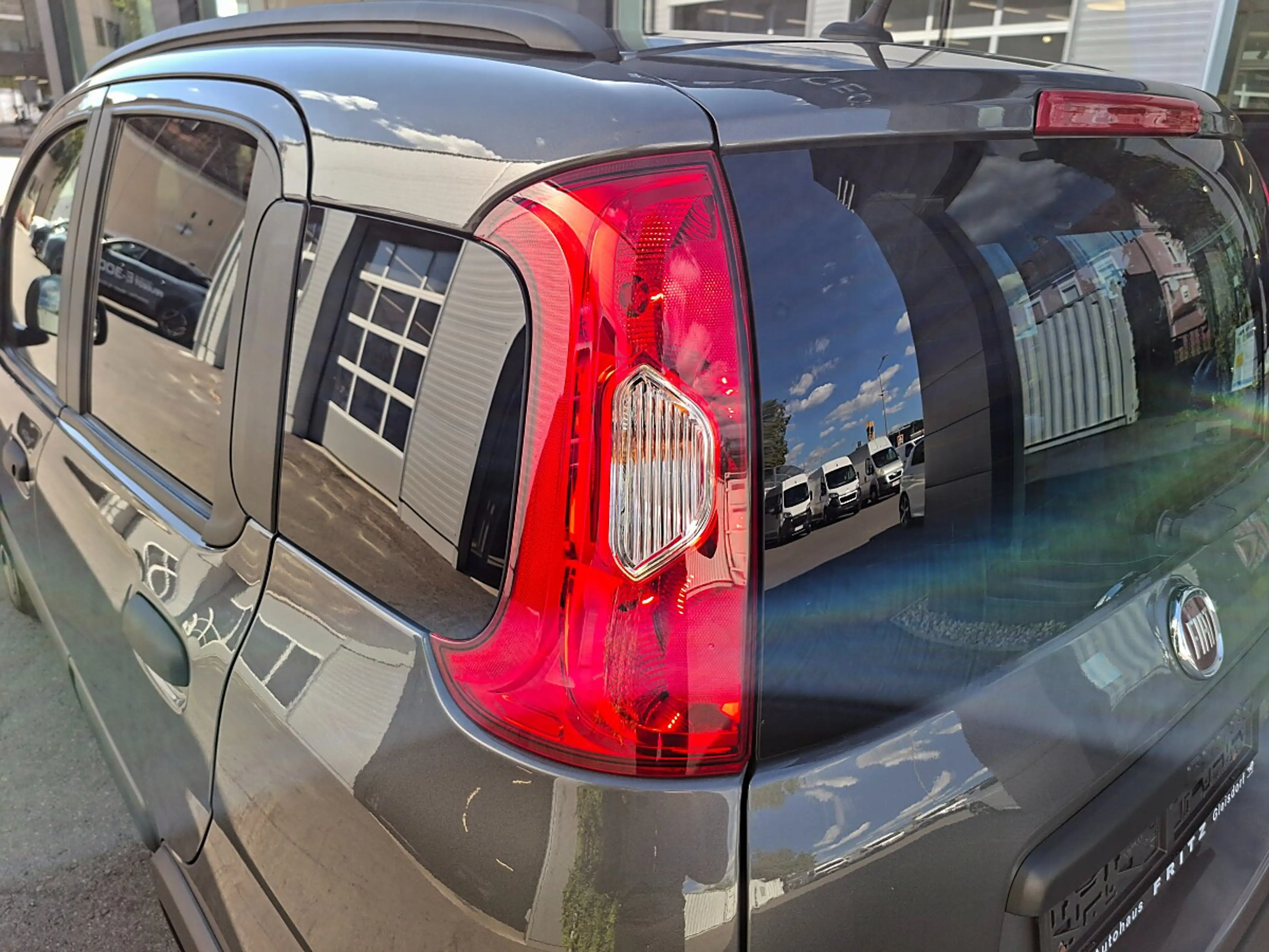 Fiat Panda 4x2 FireFly Hybrid 70 Plus "inkl. Winterräder" — photo 7
