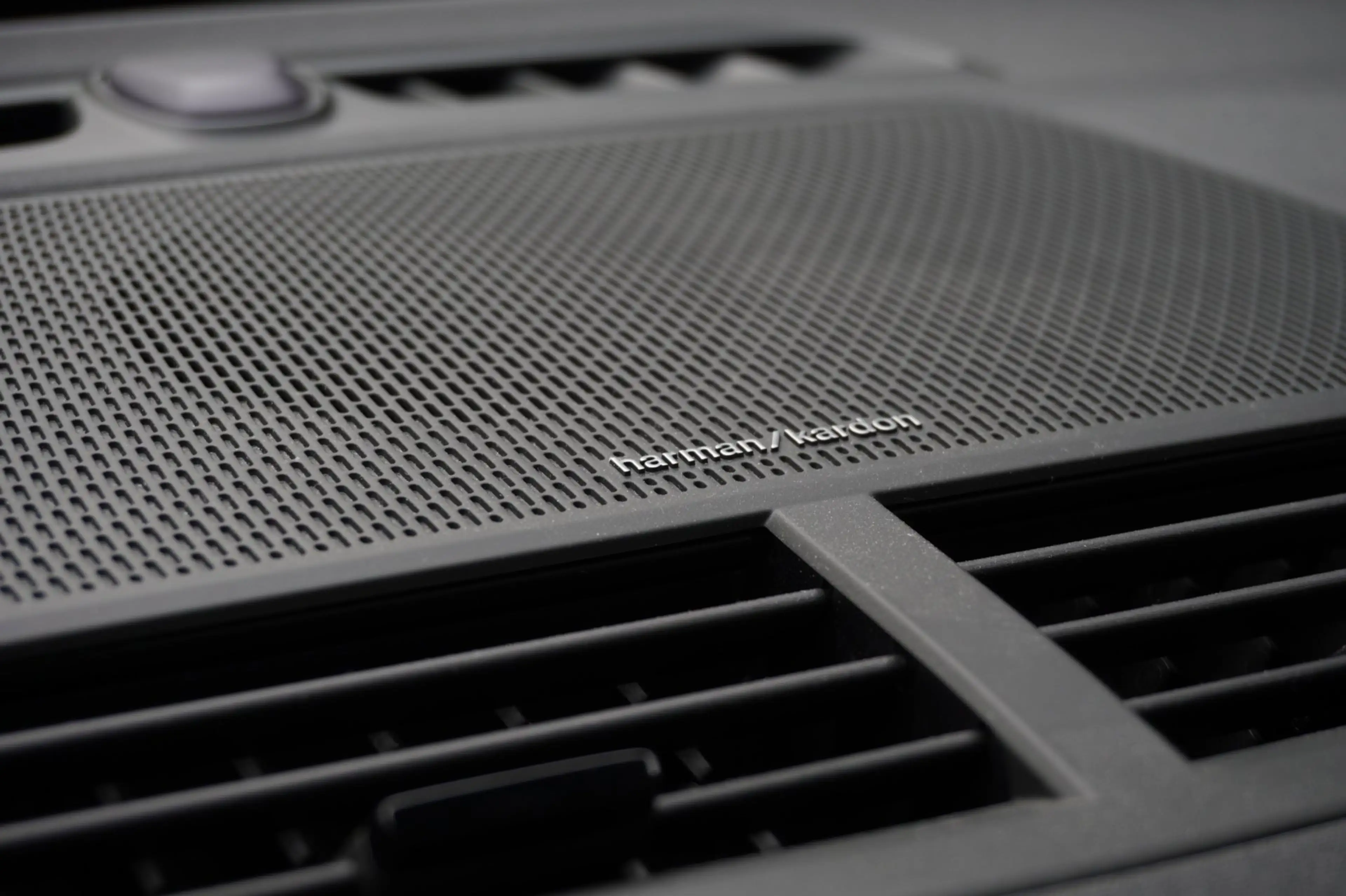 Polestar 2 Long Range Dual Motor Launch Edition 78kWh Perform — photo 45