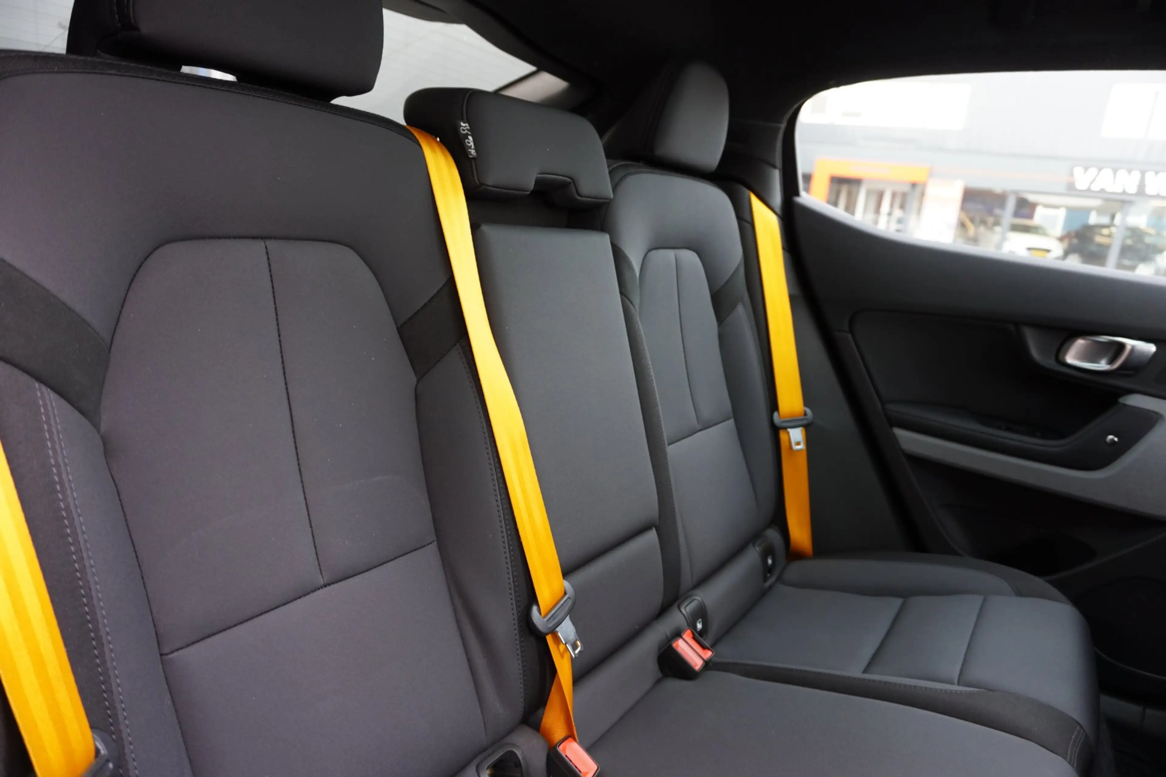 Polestar 2 Long Range Dual Motor Launch Edition 78kWh Perform — photo 15