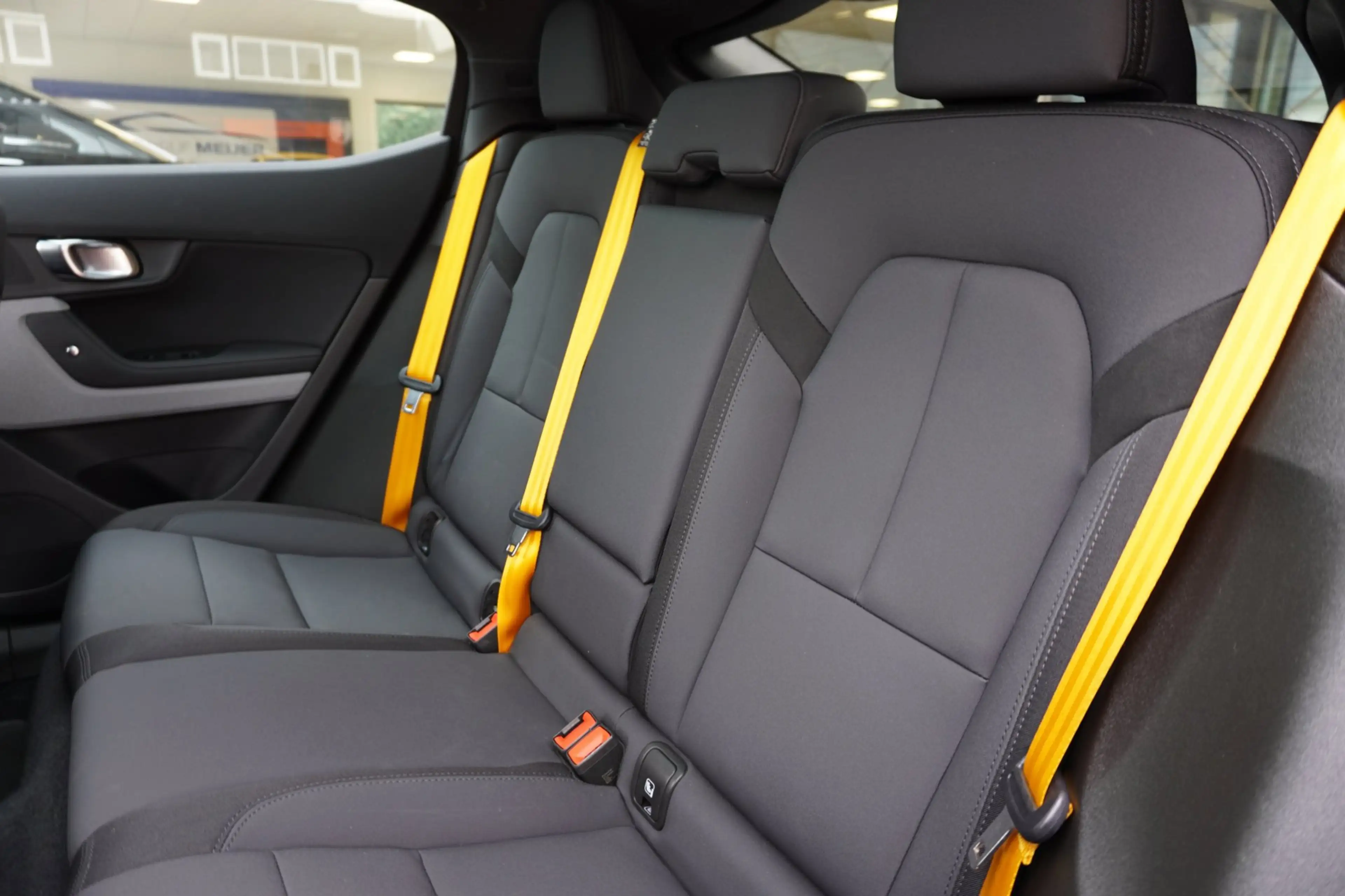 Polestar 2 Long Range Dual Motor Launch Edition 78kWh Perform — photo 14