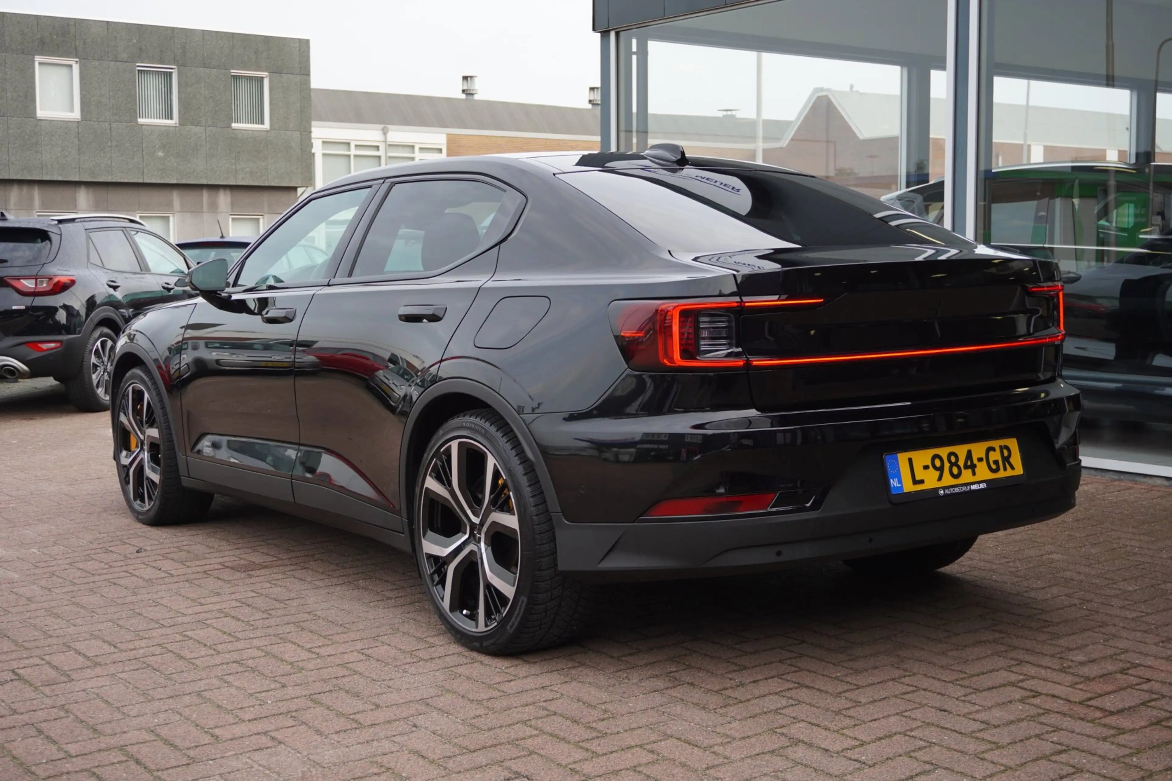 Polestar 2 Long Range Dual Motor Launch Edition 78kWh Perform — photo 6