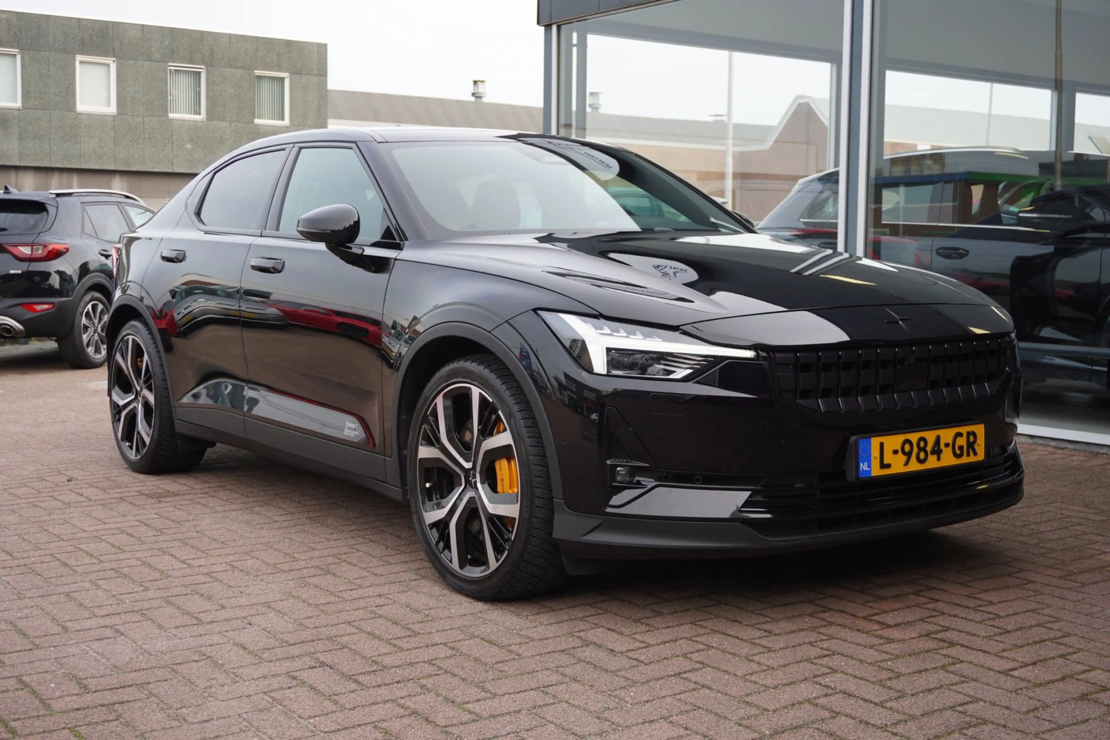 Polestar 2 Long Range Dual Motor Launch Edition 78kWh Perform — photo 9