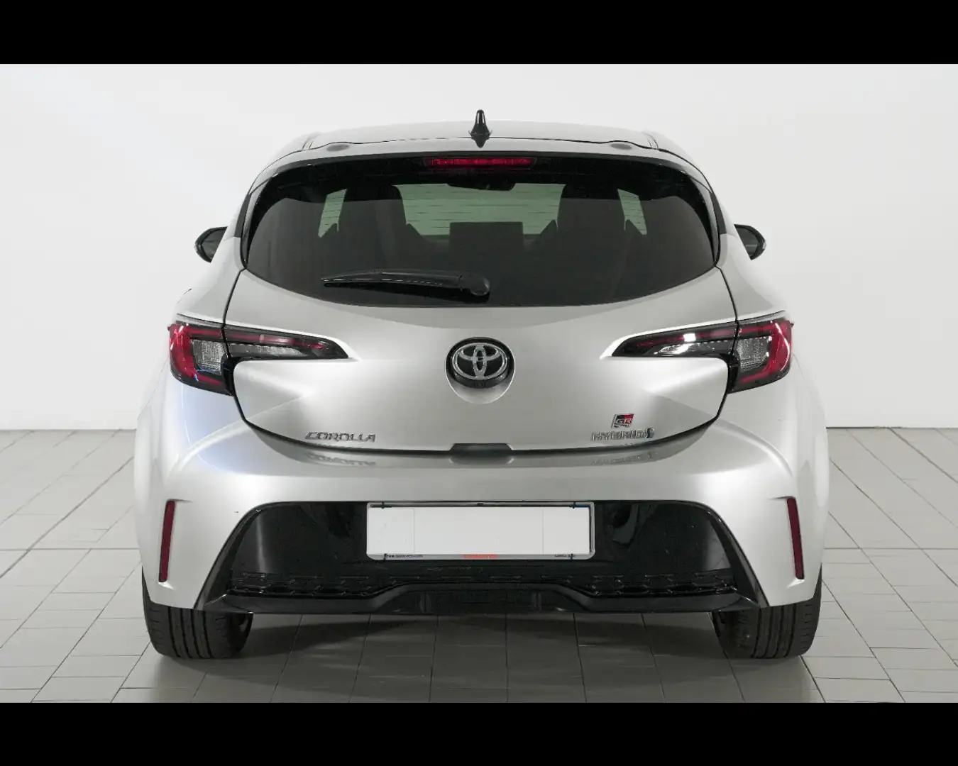 Toyota Corolla XII 2023 1.8 Hybrid Automatica GR Sport Silber - 2