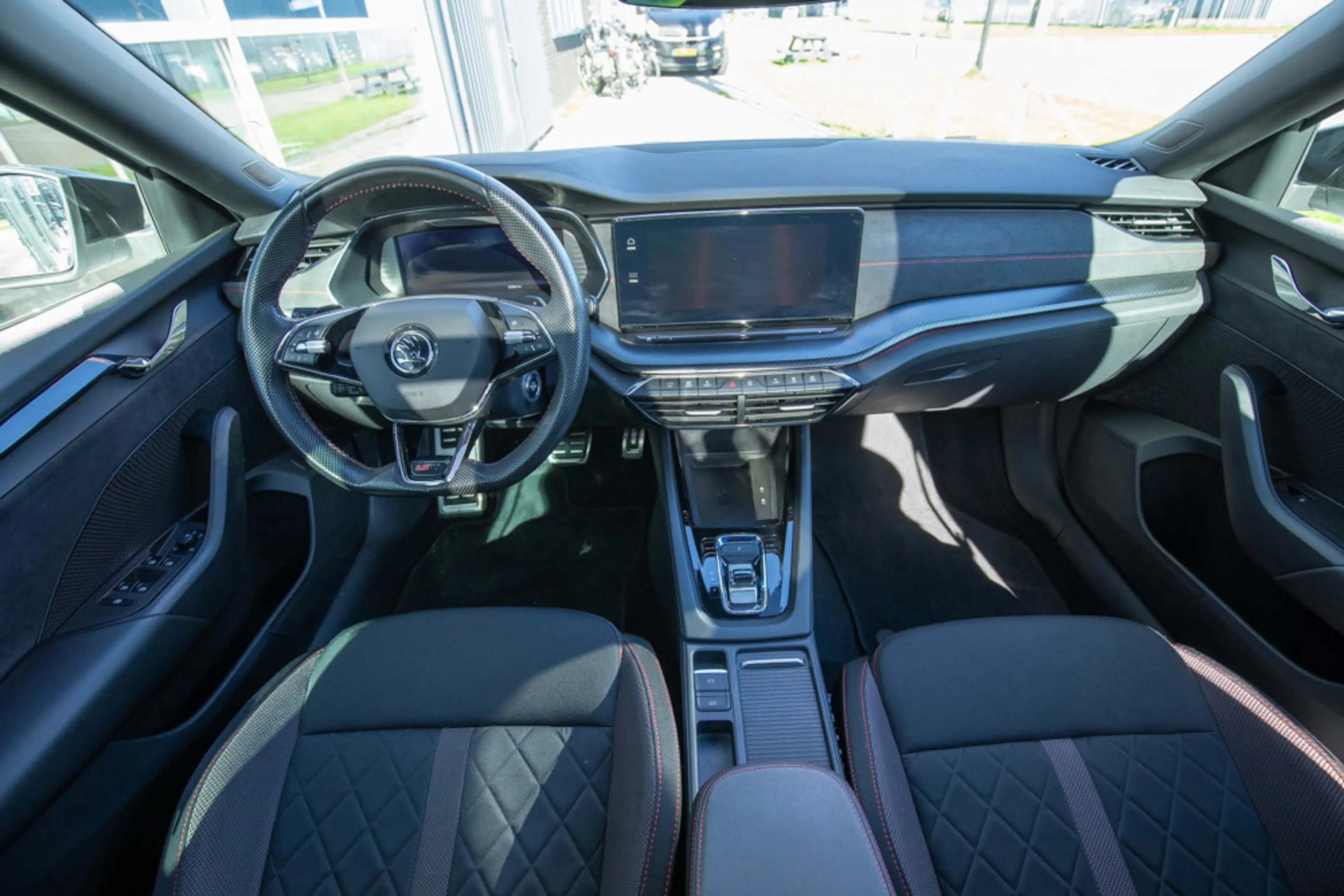 Skoda Octavia Combi 1.4 TSI RS iV PHEV 245pk Panoramadak — photo 24