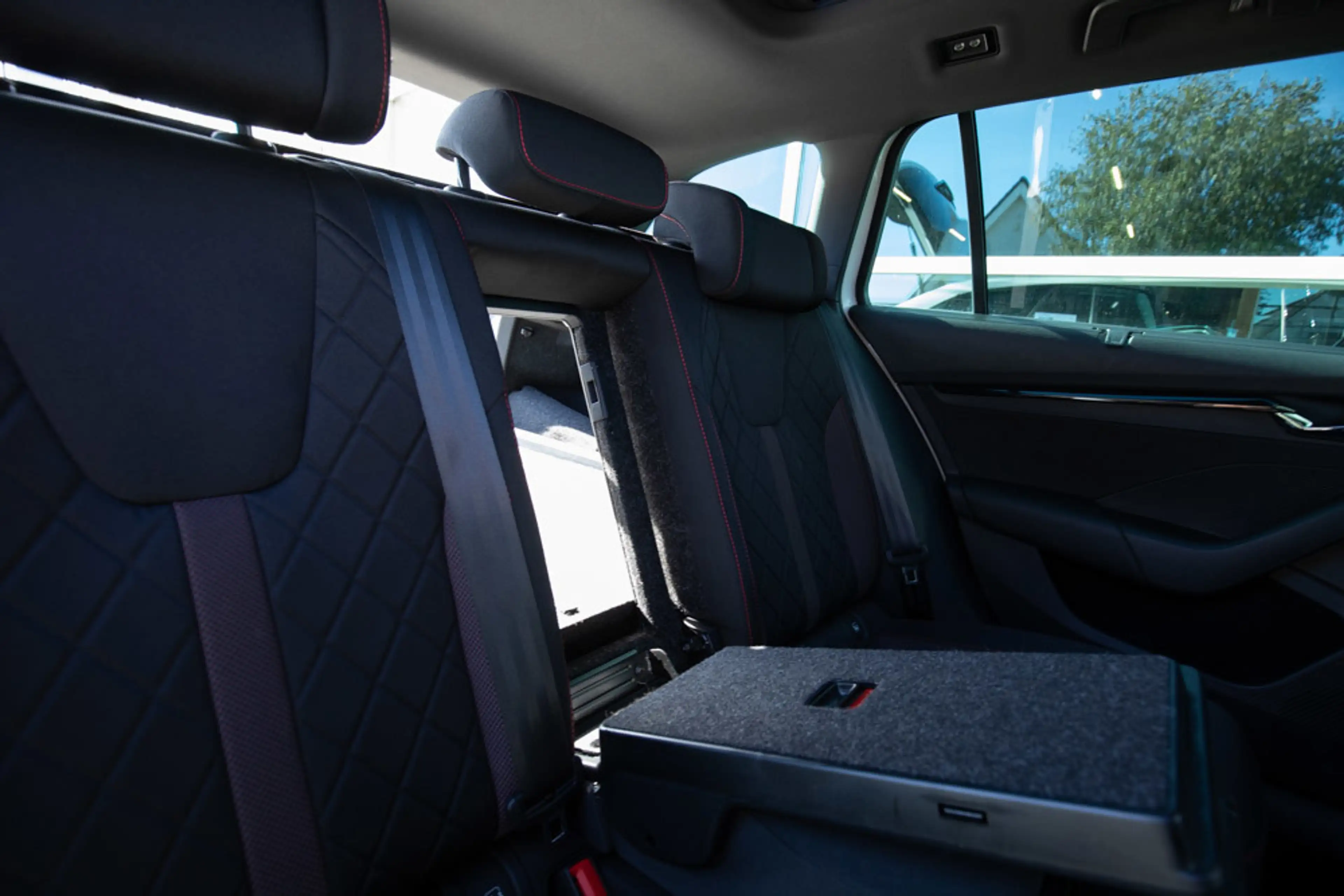 Skoda Octavia Combi 1.4 TSI RS iV PHEV 245pk Panoramadak — photo 22
