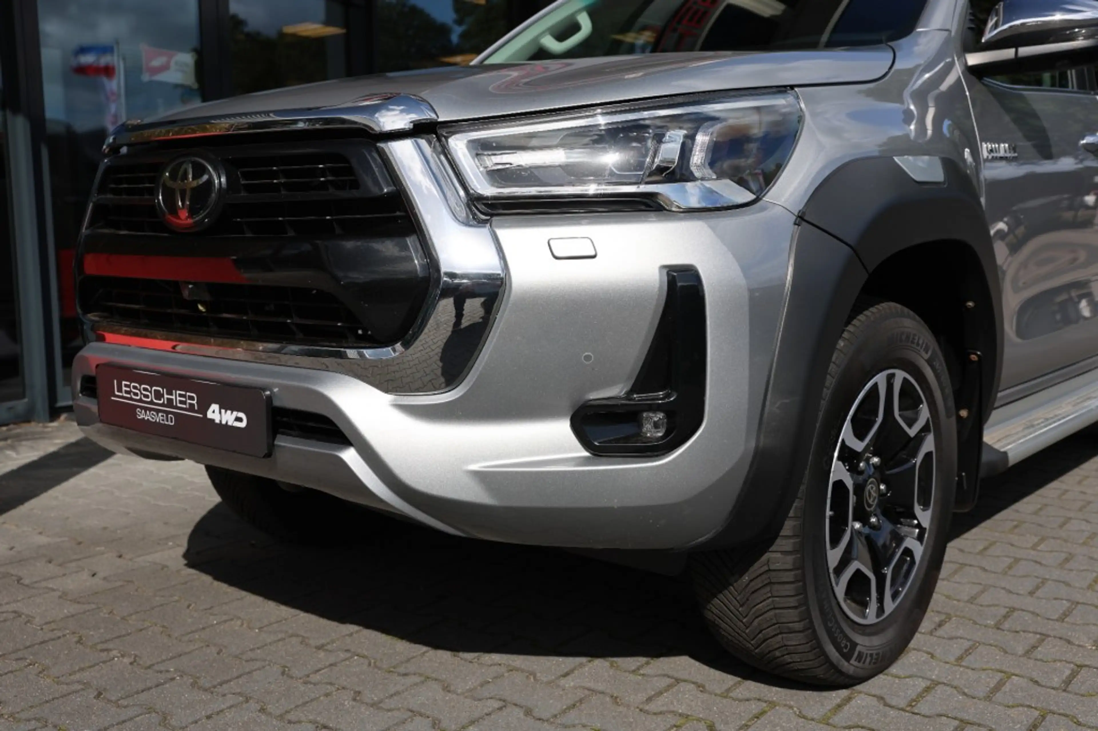 Toyota Hilux 2.8 D-4D DUBBEL CABIN EXECUTIVE A/T 2 ZITS 4WD VAN — photo 21