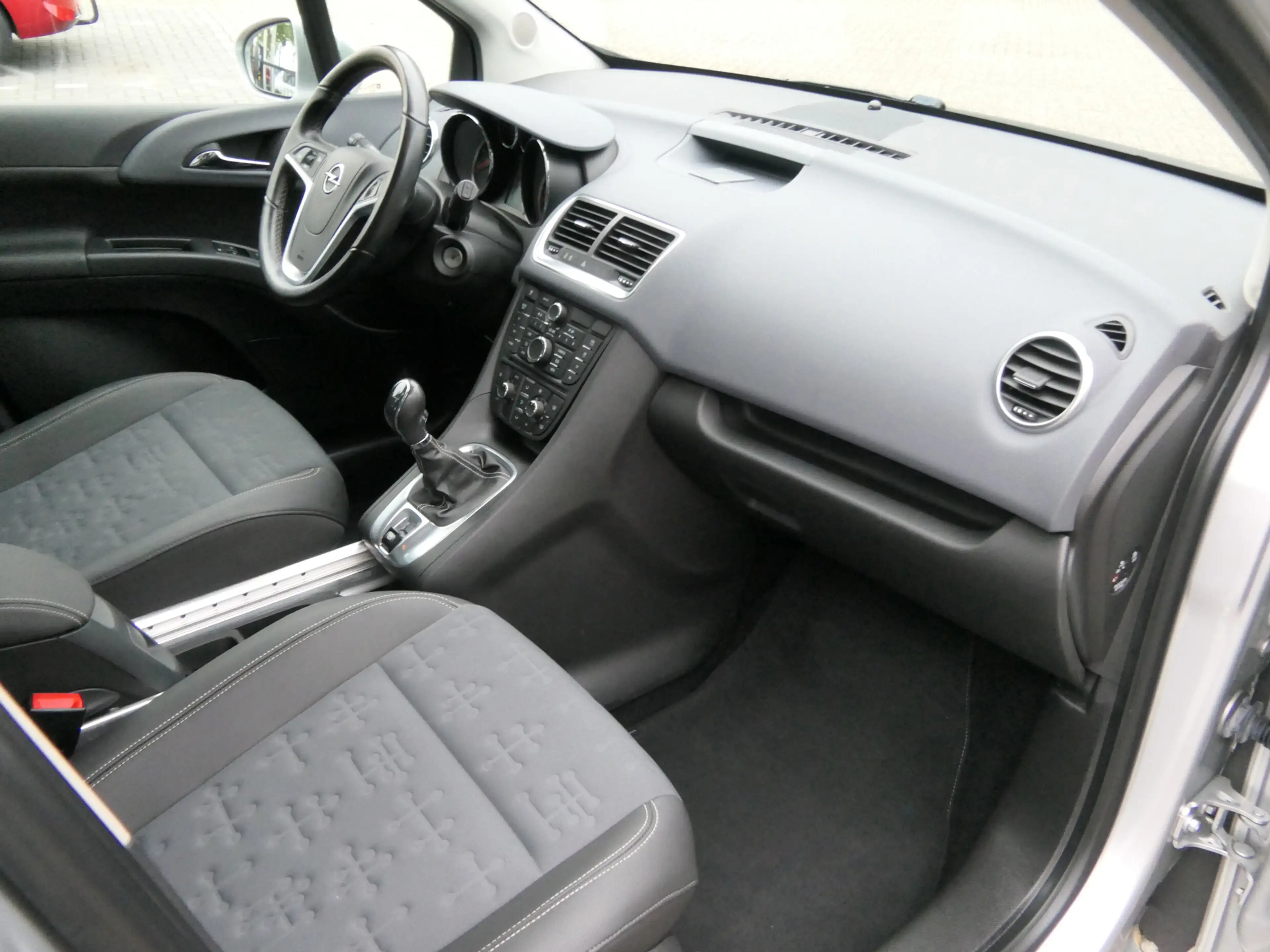 Opel Meriva 1.4 Turbo Cosmo | Trekhaak — photo 15
