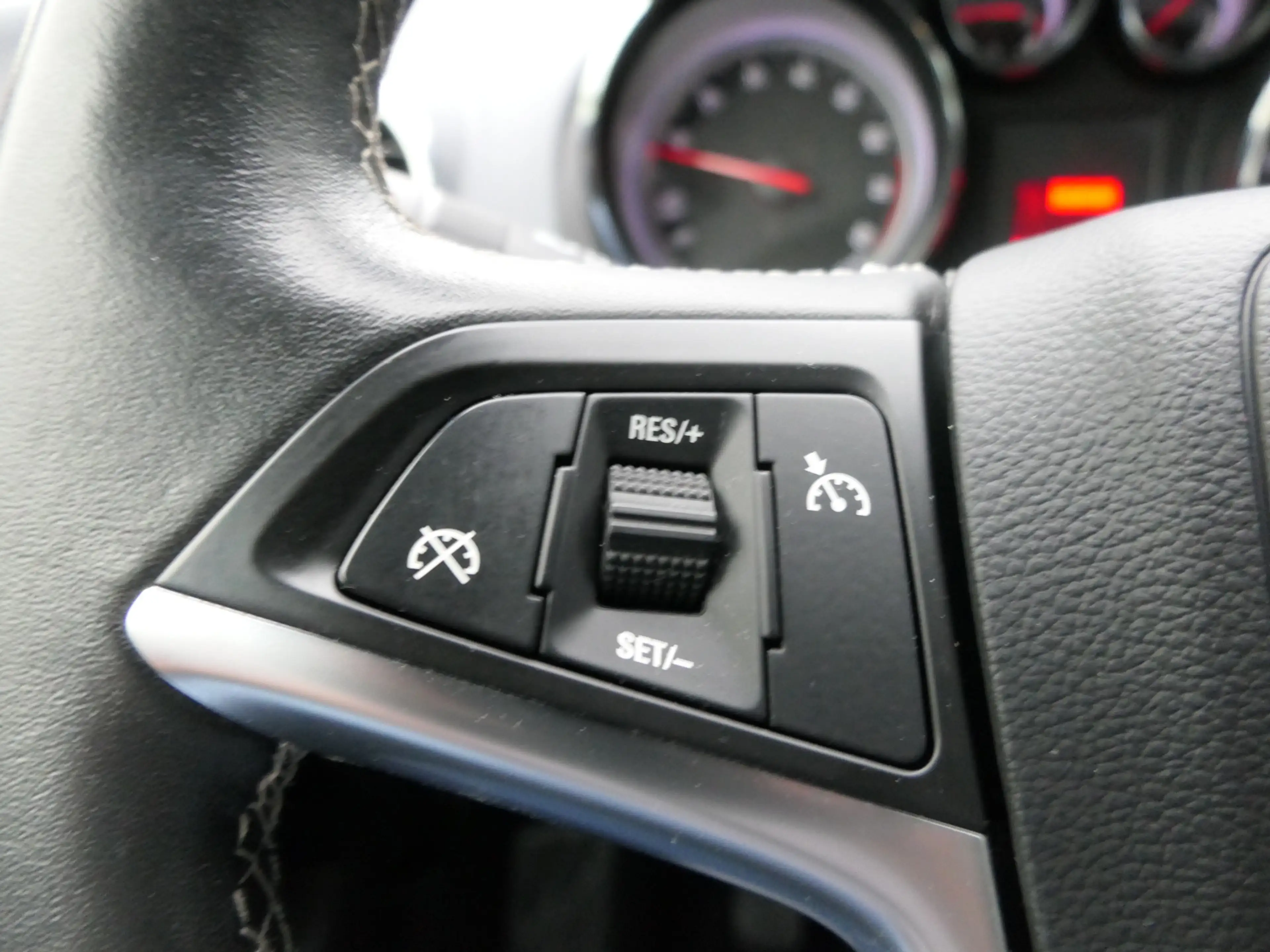 Opel Meriva 1.4 Turbo Cosmo | Trekhaak — photo 24
