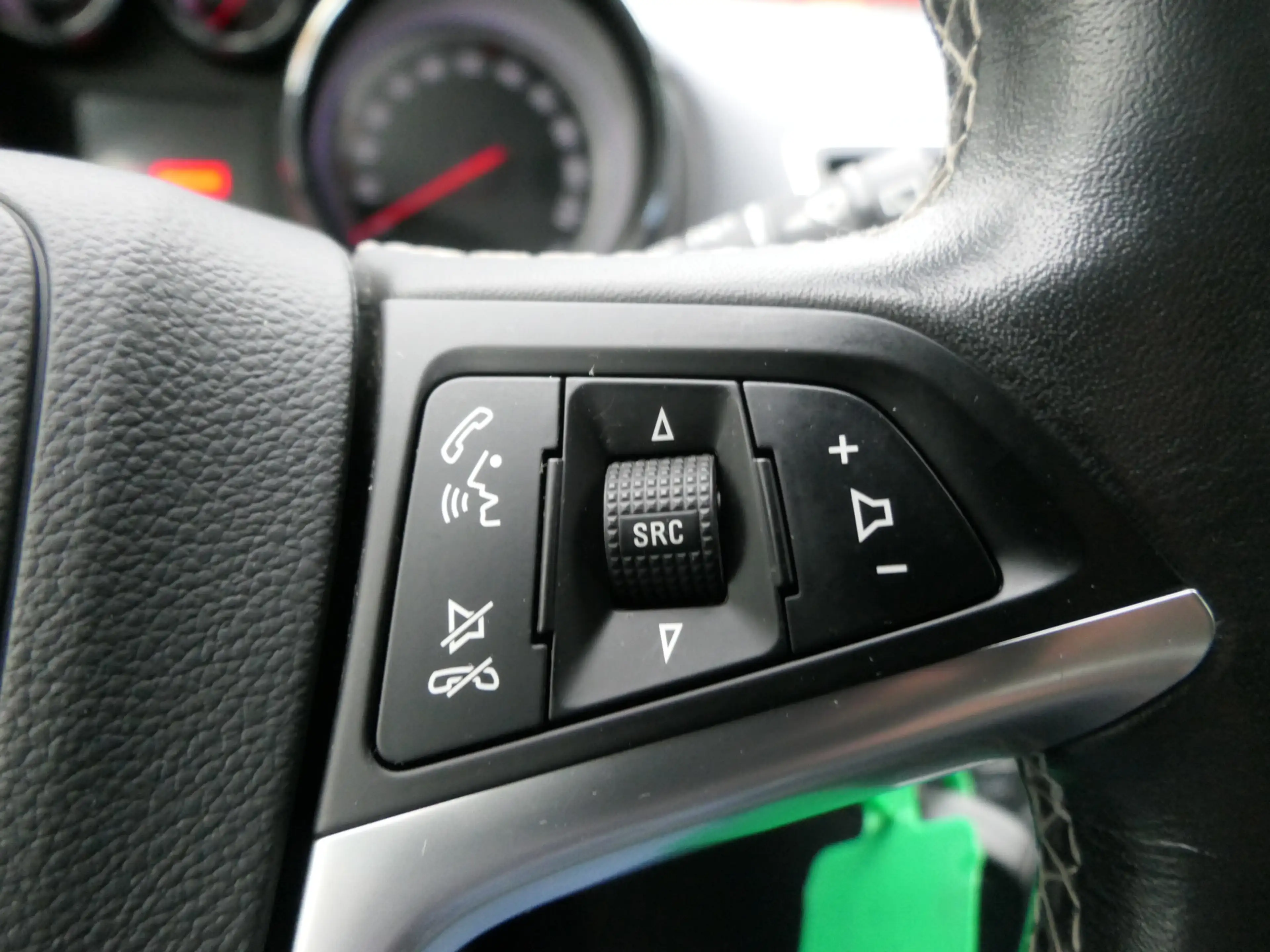 Opel Meriva 1.4 Turbo Cosmo | Trekhaak — photo 25