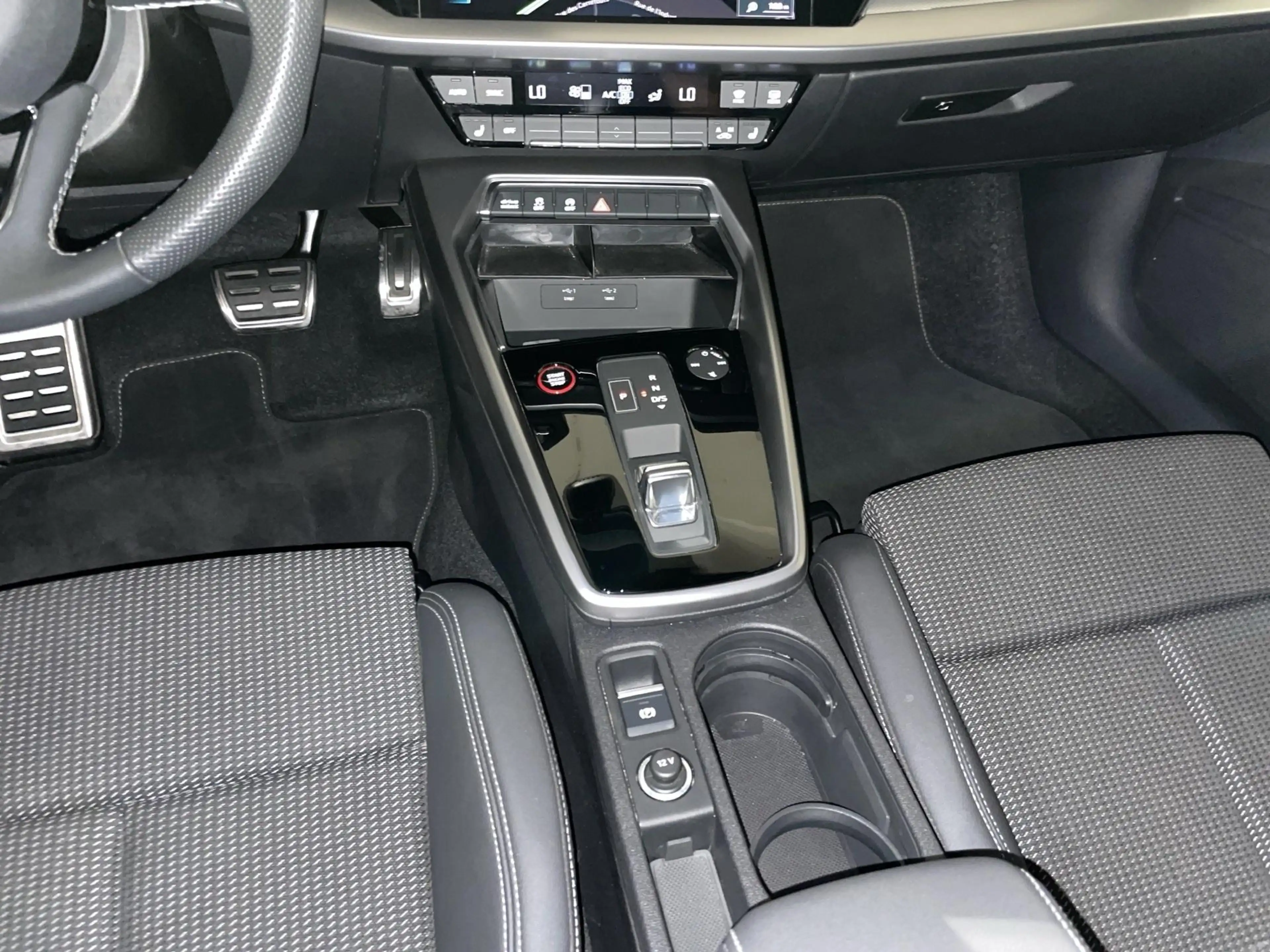 Audi S3 2.0 TFSI S3 S tronic quattro Sportback — photo 10