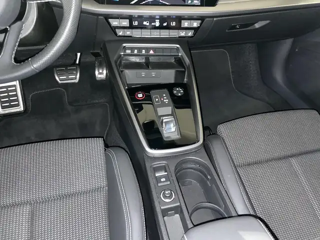 Audi S3 view 10