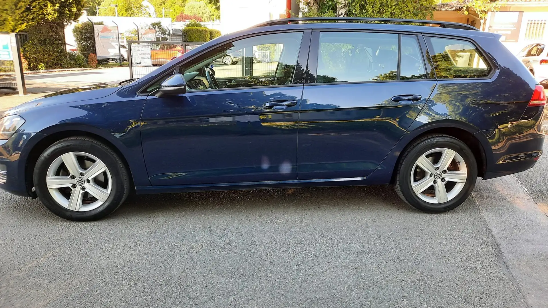 Volkswagen Golf Variant Golf VII Variant Diesel 2.0 TDI BlueMotion Technol Blau - 1