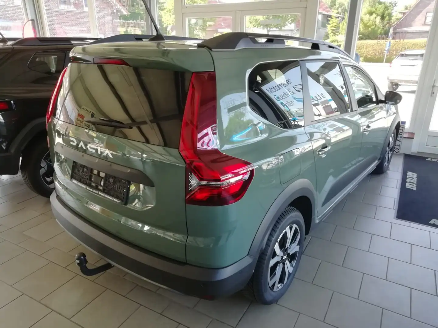 Dacia Jogger TCe 110 Expression-Plus /Sitzhzg./RFK/ALU16/AHK Grün - 2