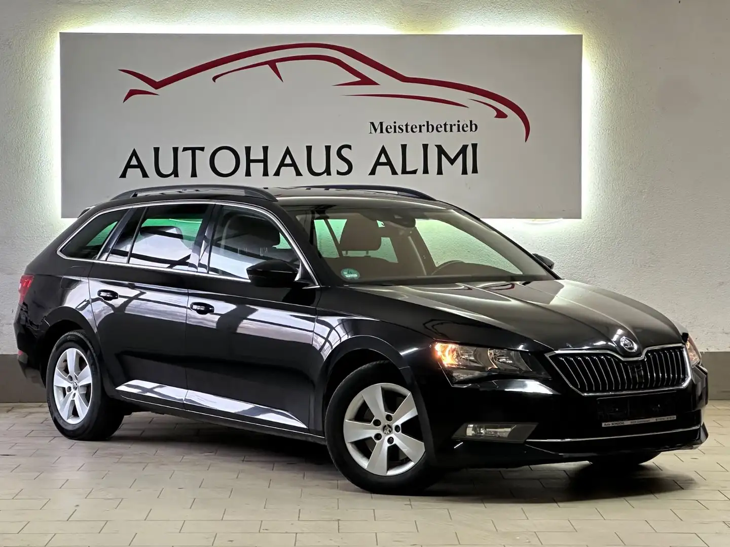 Skoda Superb Combi Ambition 4x4 AHK NAVI Tempomat Noir - 1