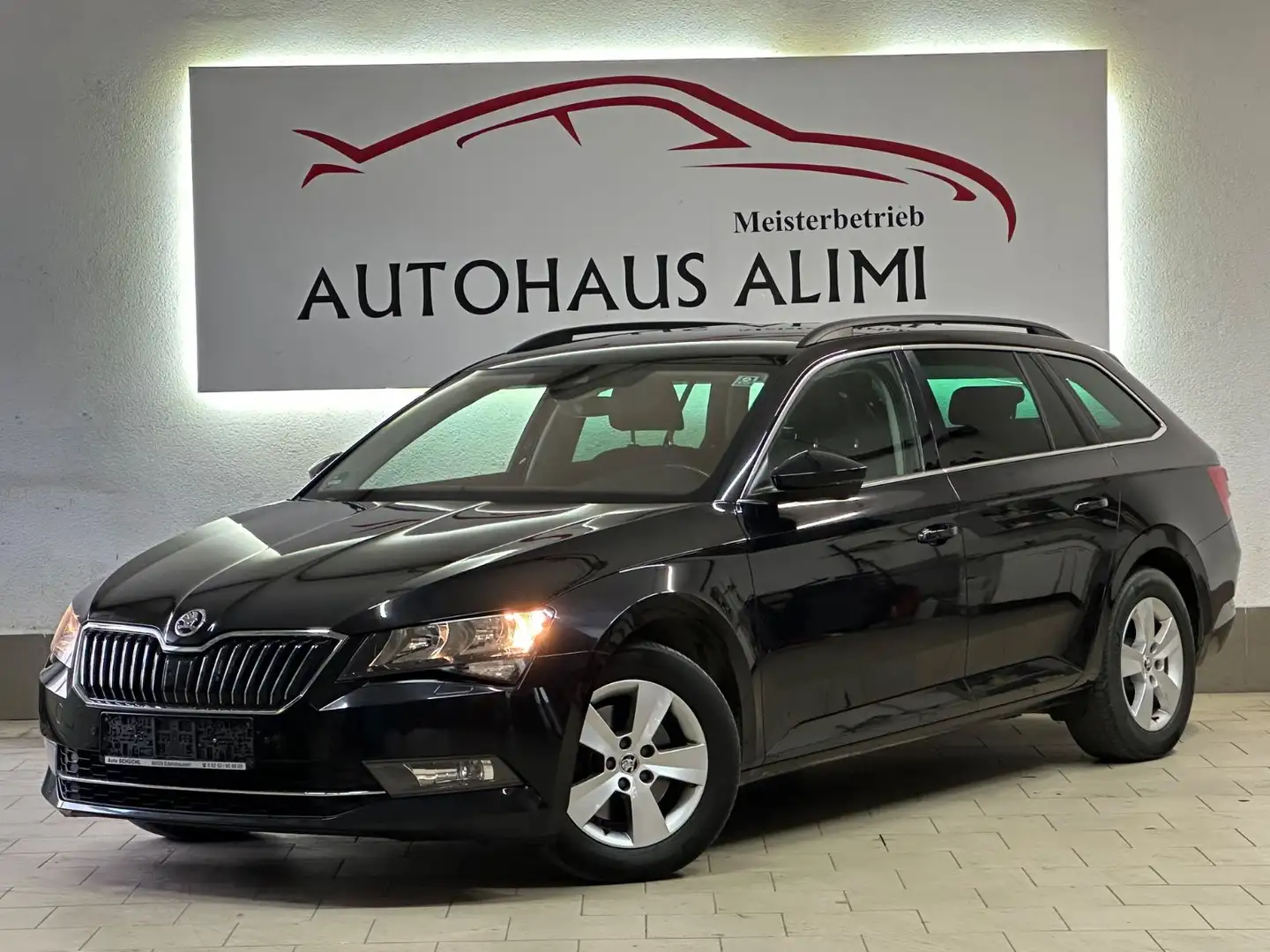 Skoda Superb Combi Ambition 4x4 AHK NAVI Tempomat Noir - 2