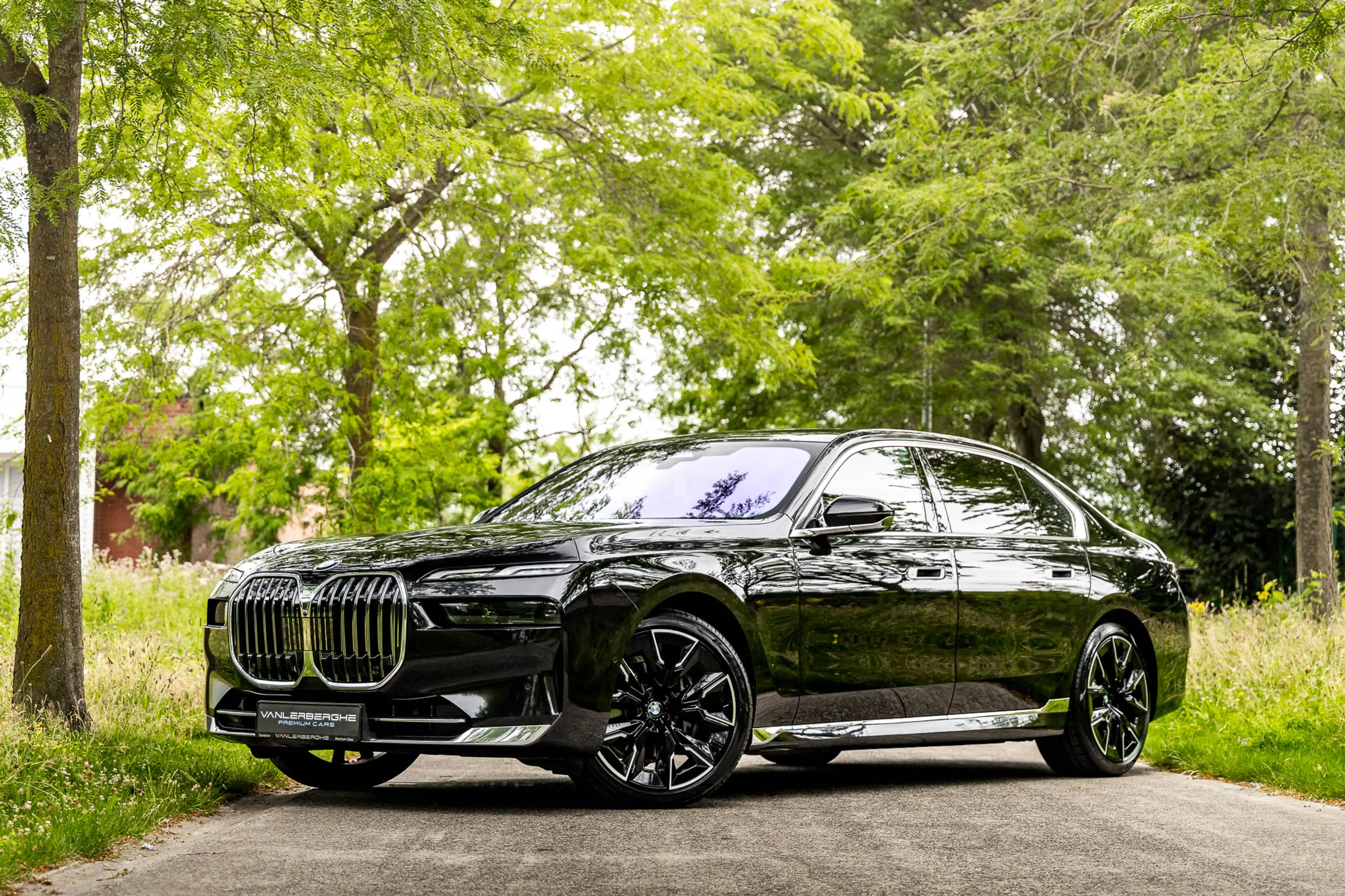 BMW 740 dAS xDrive * Pano * Massage * 360 ° * HUD * Softclose * Keyless * BTW — photo 3