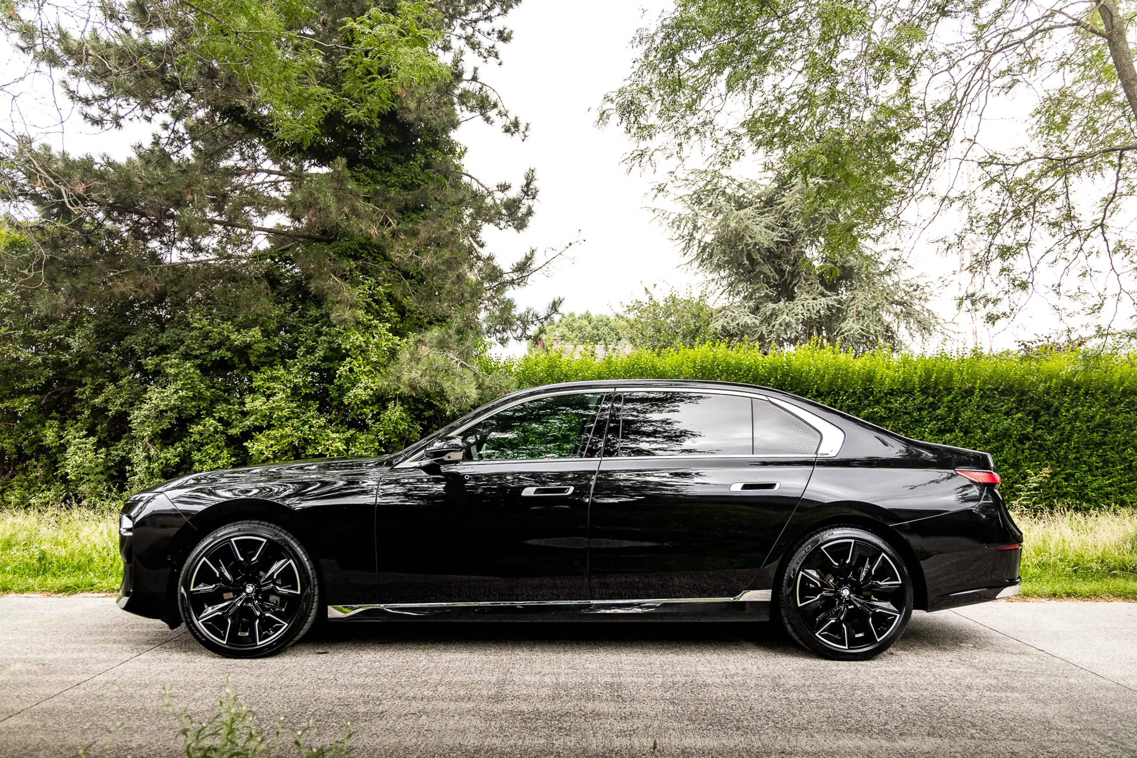 BMW 740 dAS xDrive * Pano * Massage * 360 ° * HUD * Softclose * Keyless * BTW — photo 12