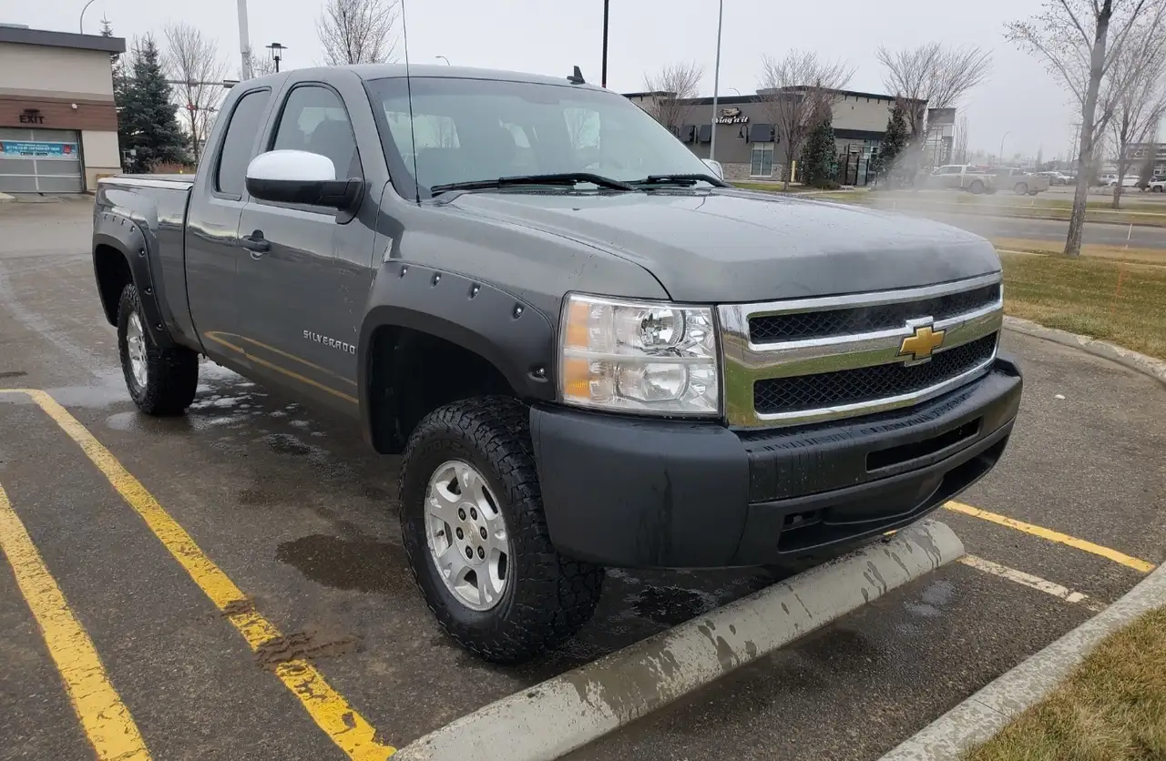 Chevrolet Silverado 1500 снимка Chevrolet Silverado 1500