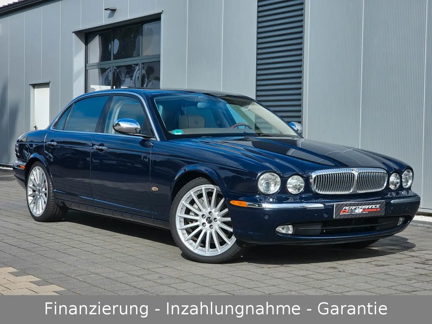 Jaguar Daimler Super Eight V8 aus 2. Hand im Topzustand Blau - 1