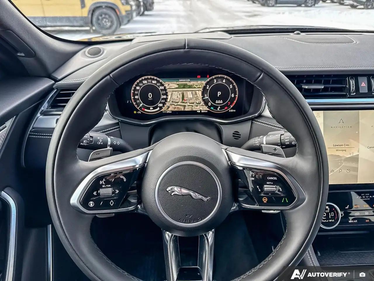 Jaguar F-Pace снимка Jaguar F-Pace