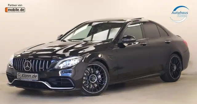Mercedes-Benz C-Class view 3