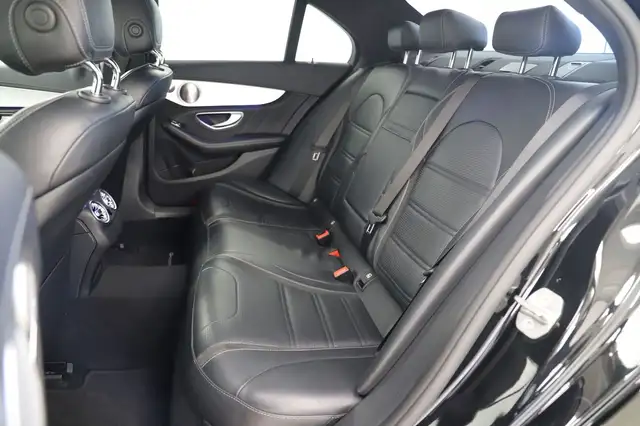 Mercedes-Benz C-Class view 11