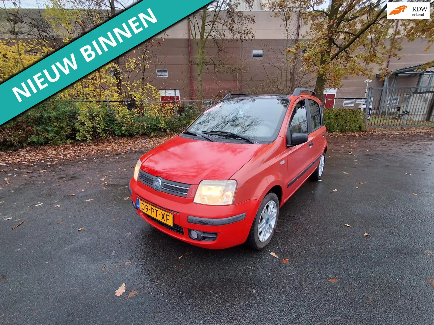 Fiat Panda 1.2 Emotion LEUKE AUTO RIJDT EN SCHAKELT GOED Rood - 1