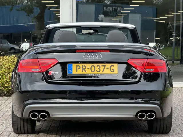 Audi S5 view 11