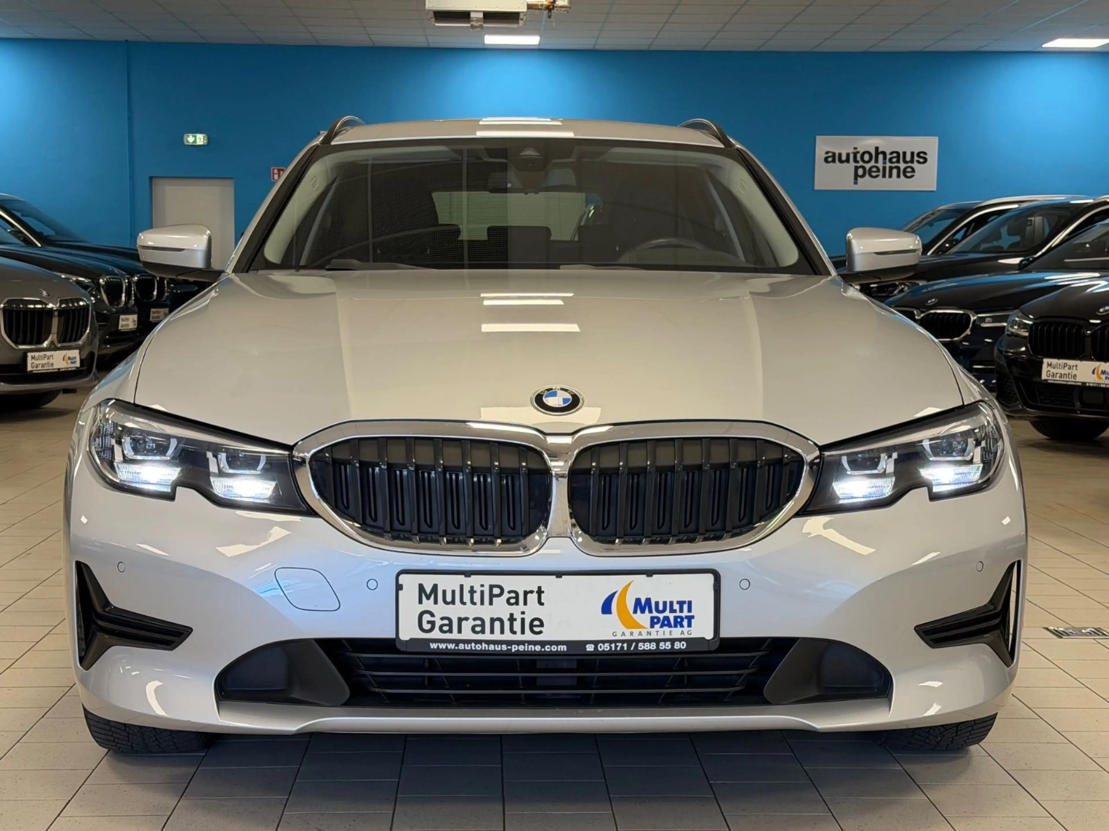 BMW 318 d Advantage/Aut/Navi/KeyLess/HUD/Park&DrivAss — photo 5