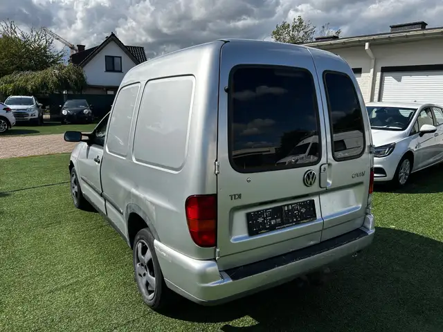 Volkswagen Caddy view 5