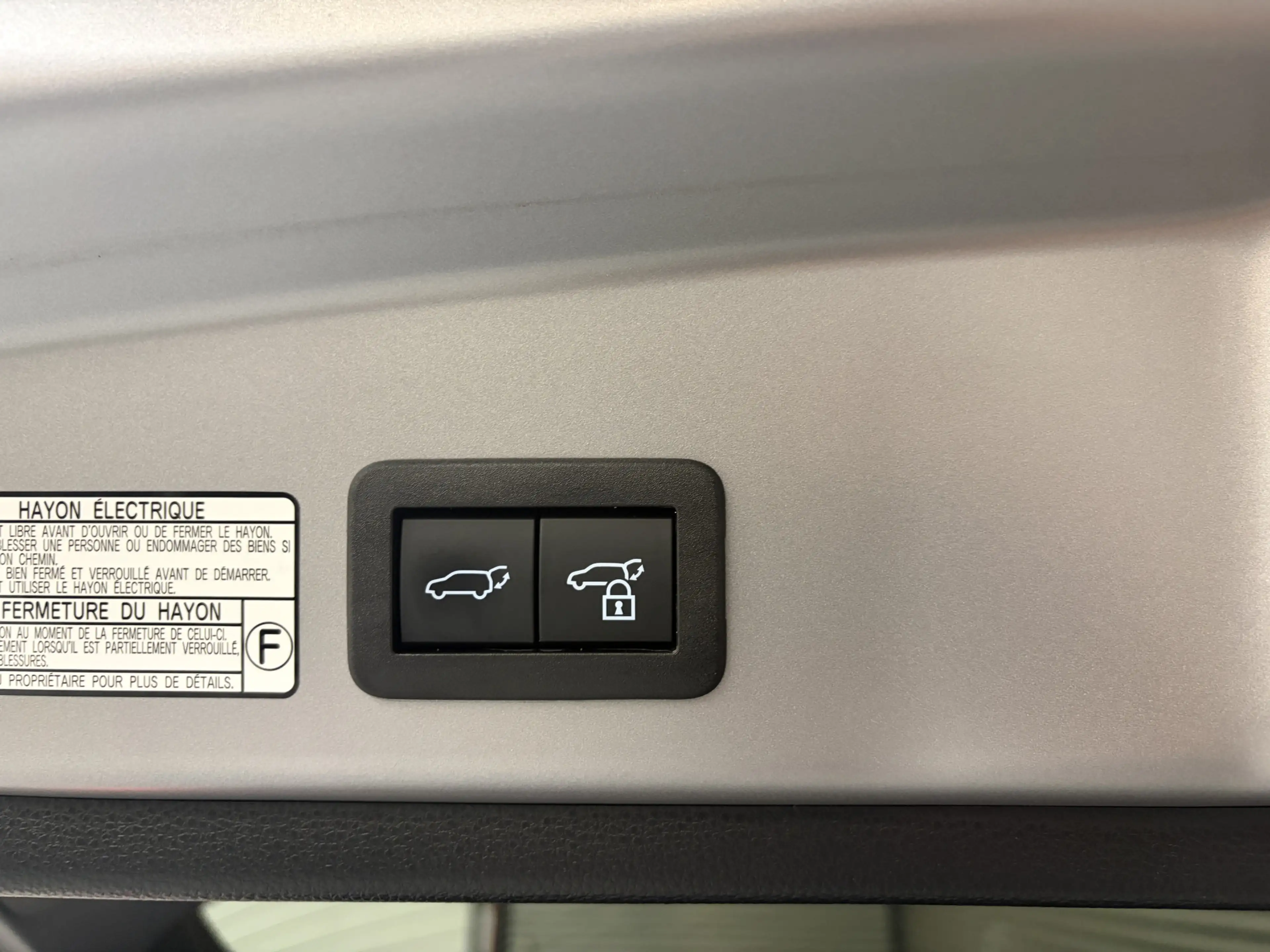 Toyota Corolla Cross Hybrid 140 STYLE/PDC/CAM/DODE HOEK/EL A KLEP/NAVI/ — photo 23