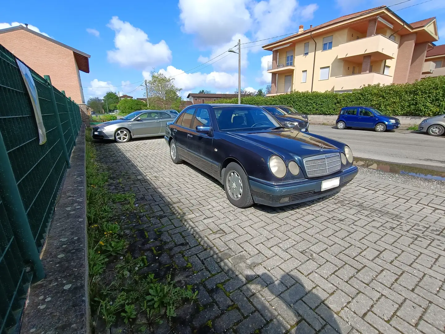 Mercedes-Benz E 250 E 250 DIESEL Blu/Azzurro - 2